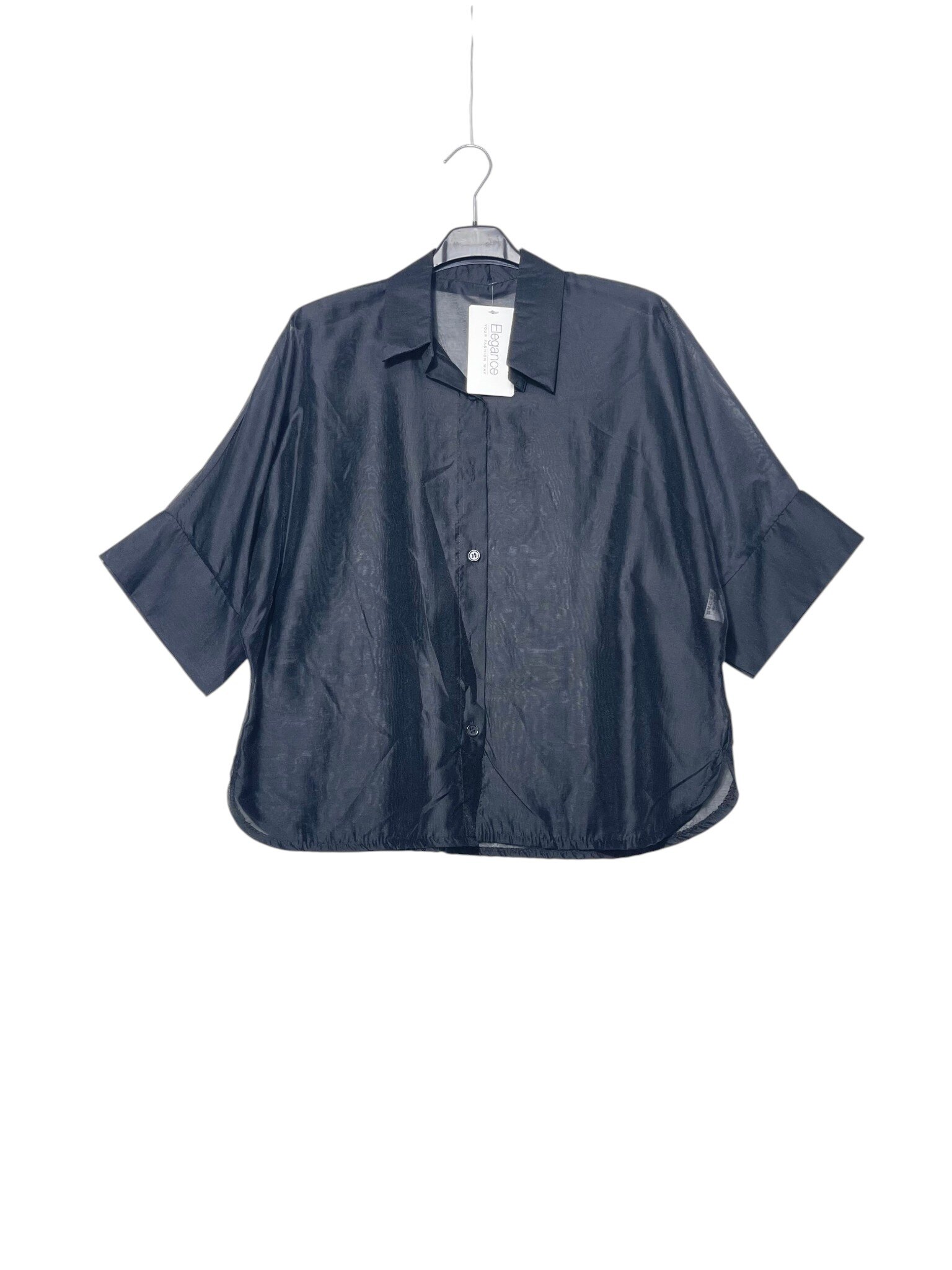 Mayorista Elegance - Camisa oversize de manga corta en tencel