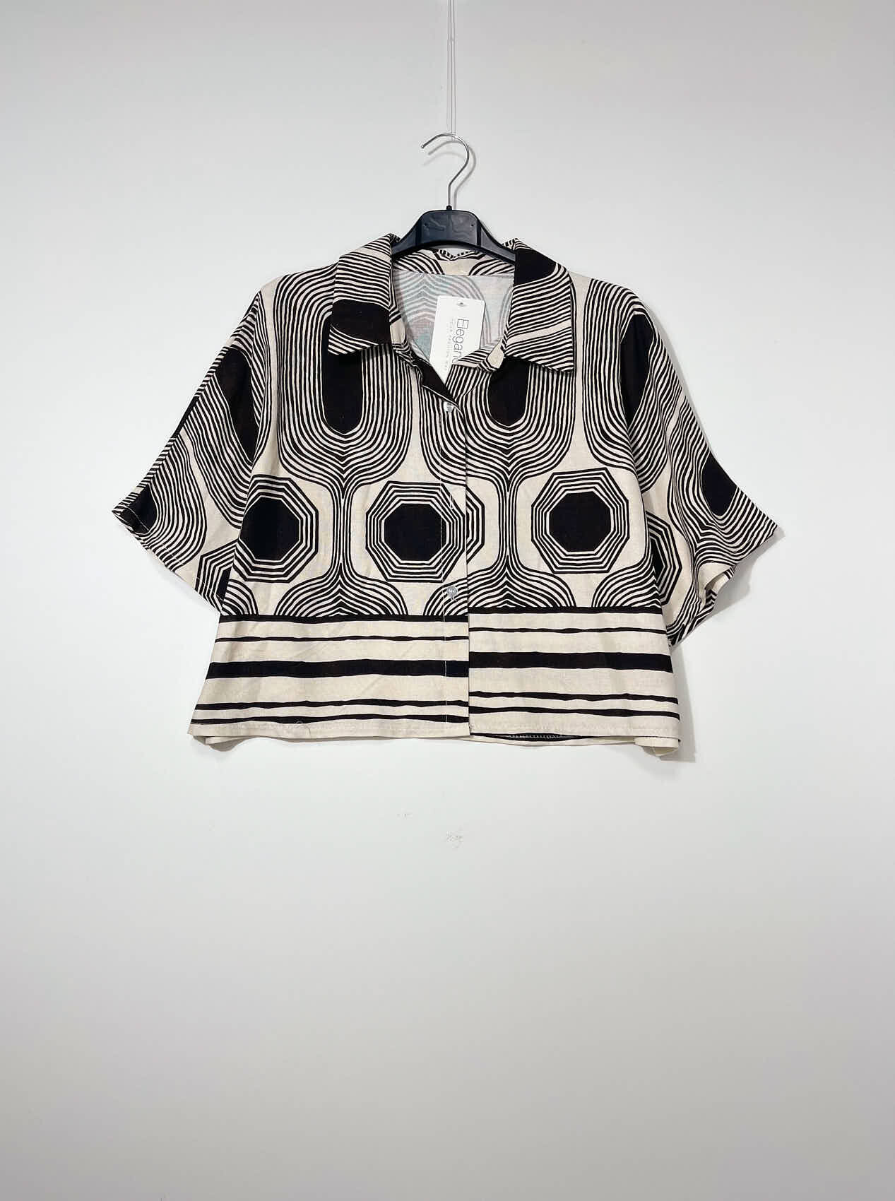 Großhändler Elegance - Kurzes Hemd mit geometrischem Muster