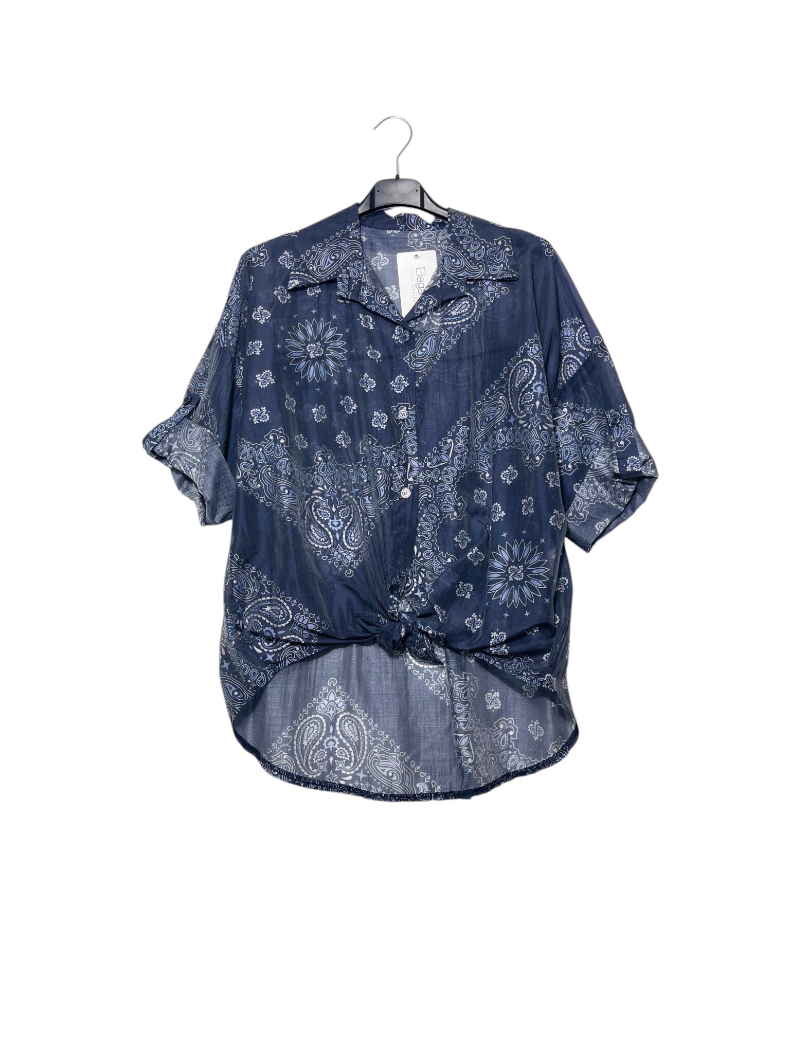 Mayorista Elegance - Camisa oversize de tencel con estampado de bandana