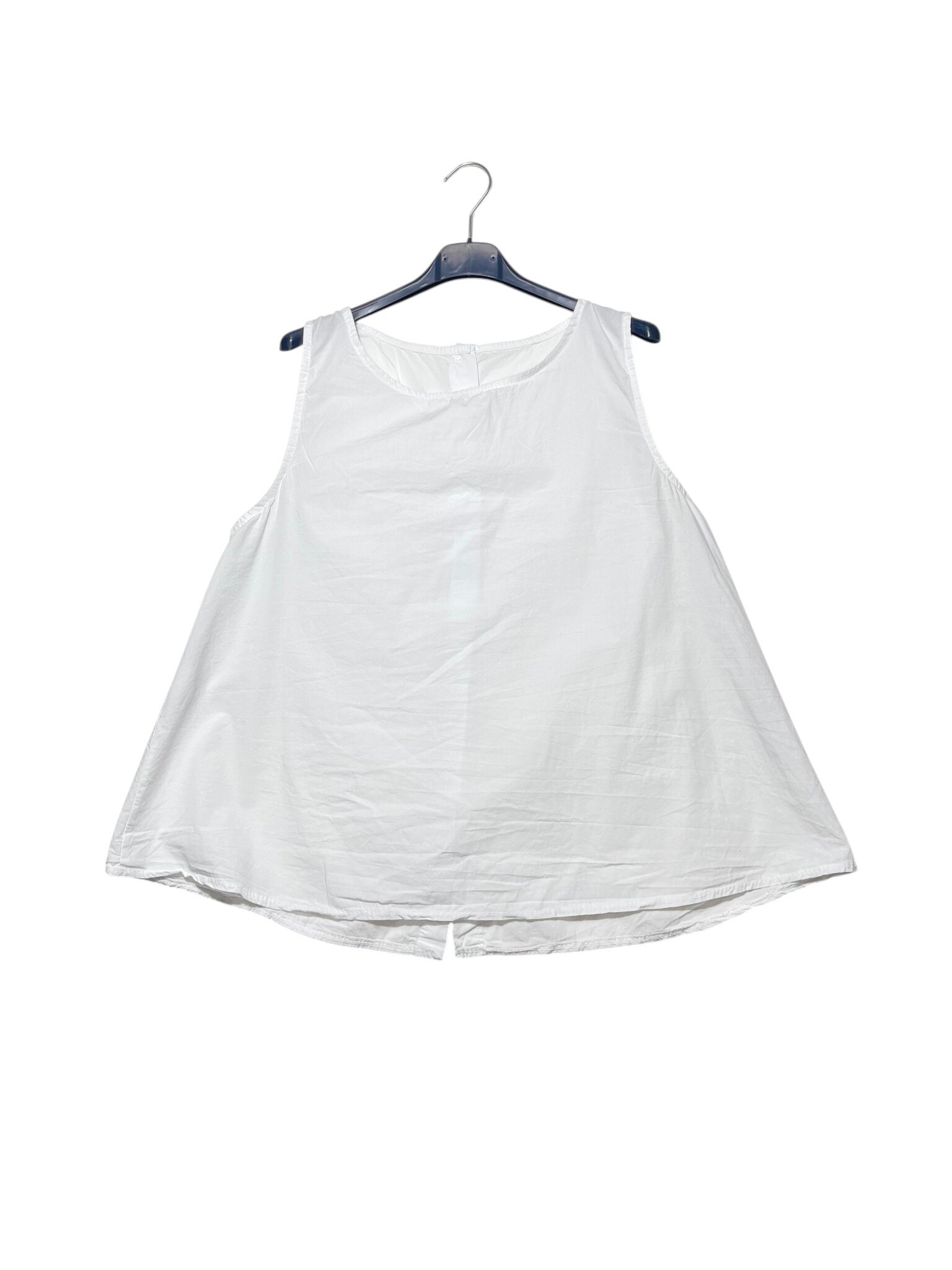 Wholesaler Elegance - Flared tank top with buttons at the back
