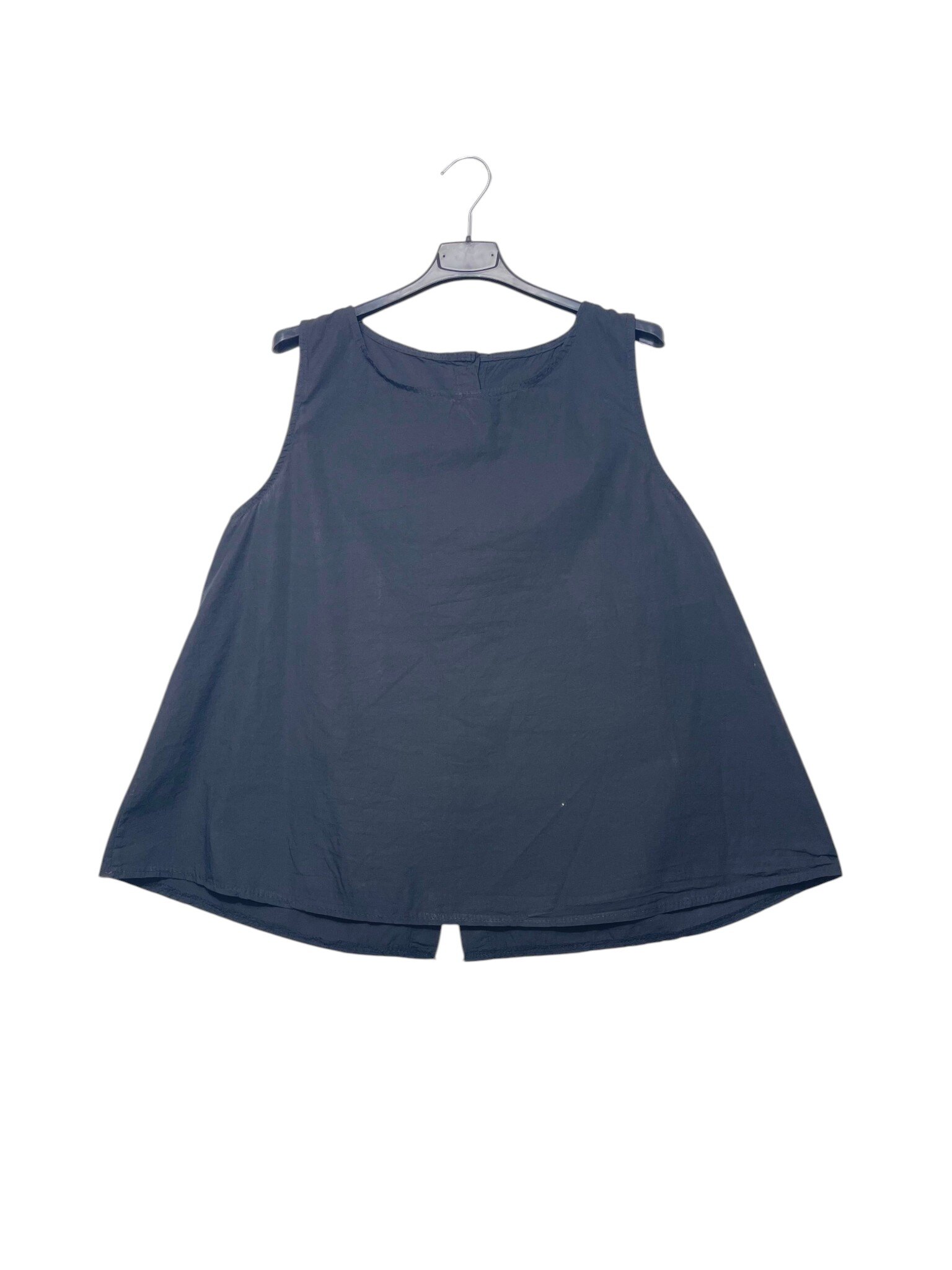 Mayorista Elegance - Camiseta sin mangas acampanada con botones en la parte trasera