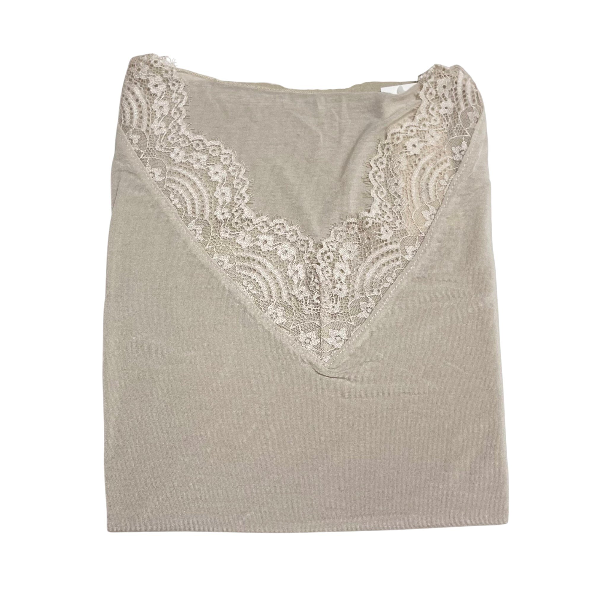 Wholesaler Elegance - Cashmere blend V-neck tank top with lace