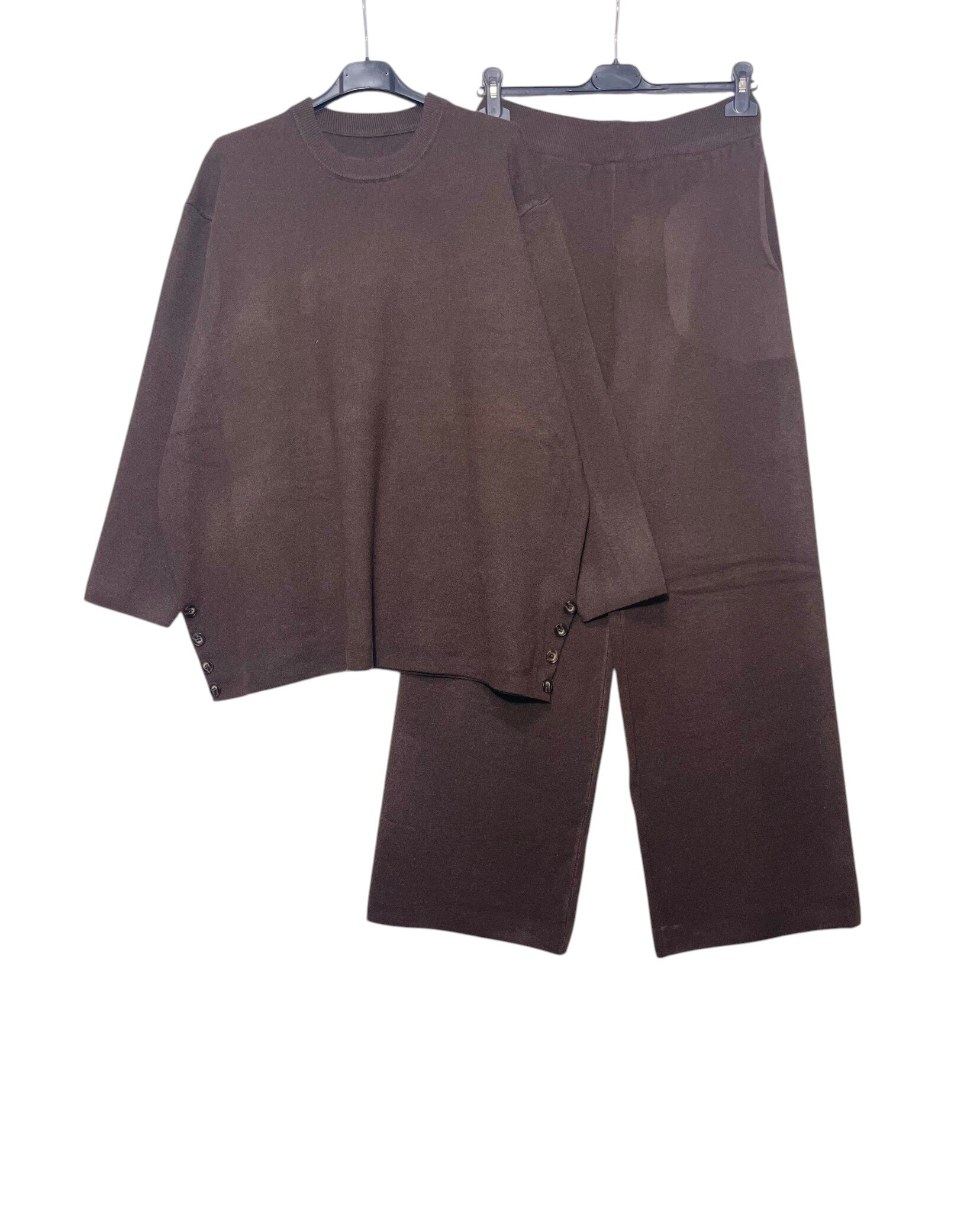 Grossiste Elegance - Ensemble grande taille avec pull à boutons latéraux et pantalon palazzo