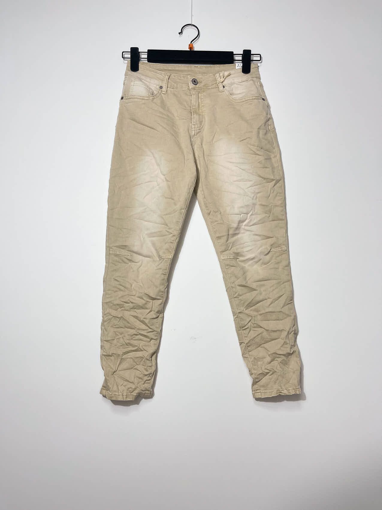 Großhändler Elegance - Jeans mit Knittereffekt