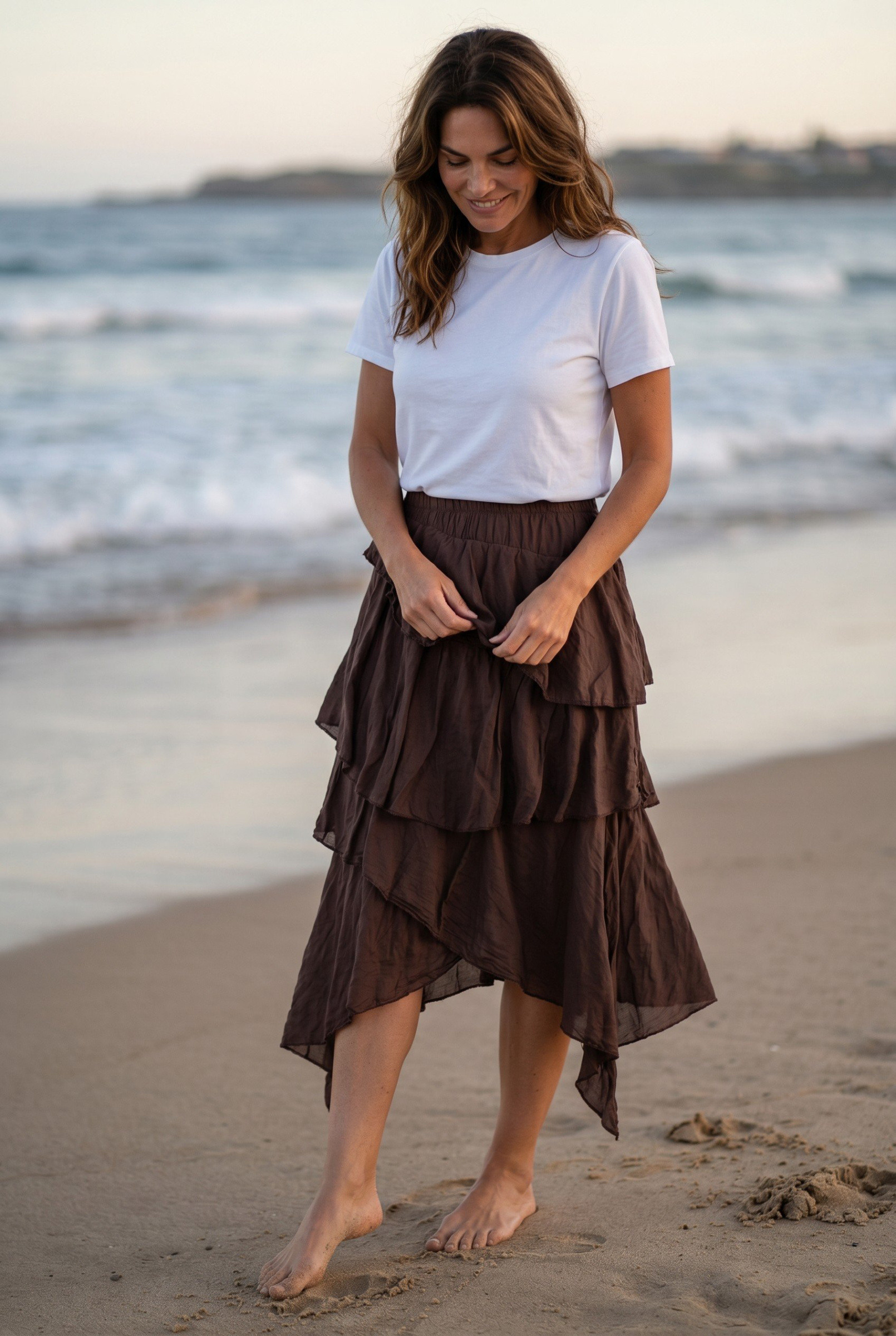 Wholesaler Elegance - Asymmetrical ruffled skirt