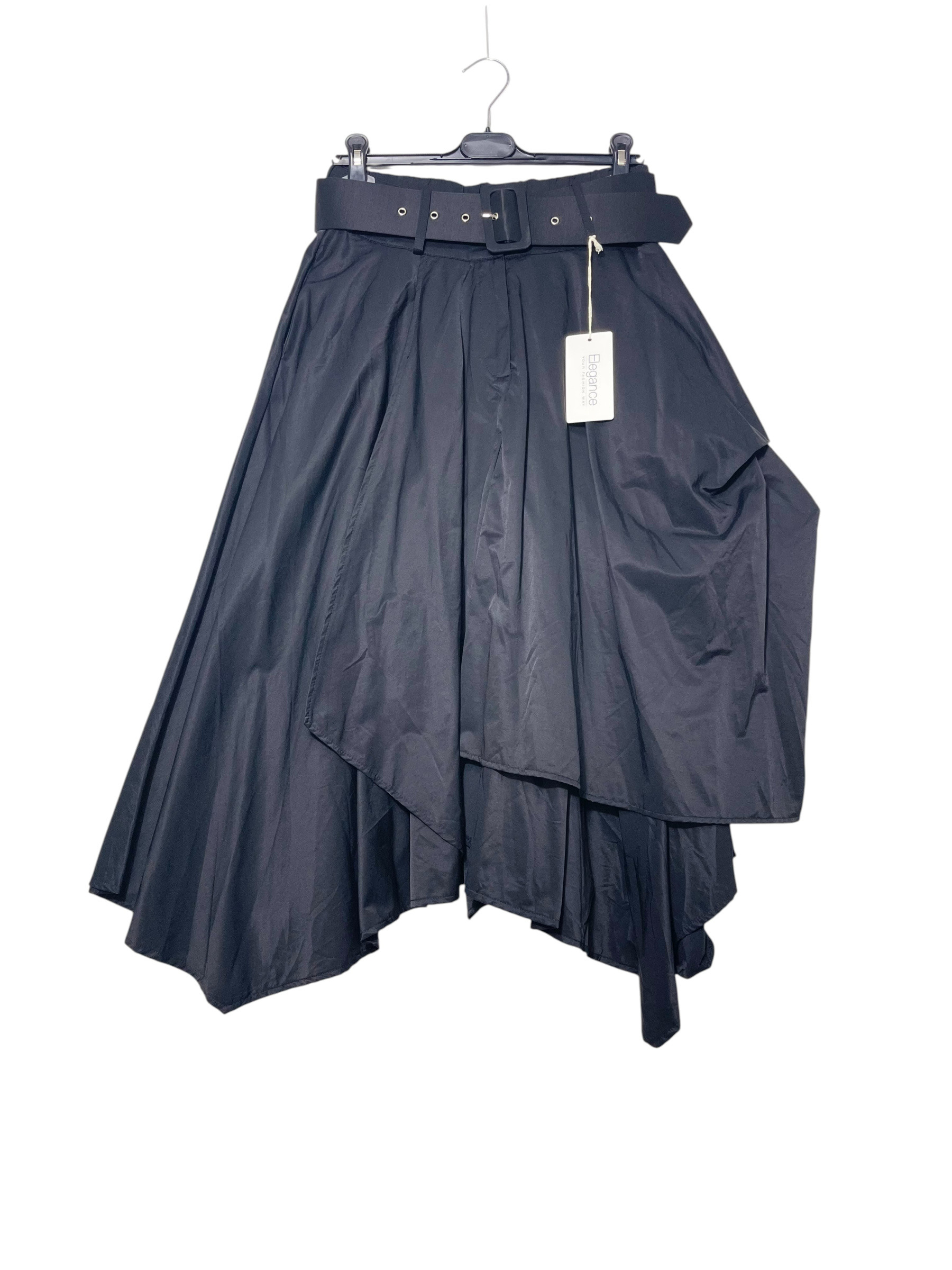 Grossiste Elegance - Jupe portefeuille asymétrique en mélange de coton avec poches latérales
