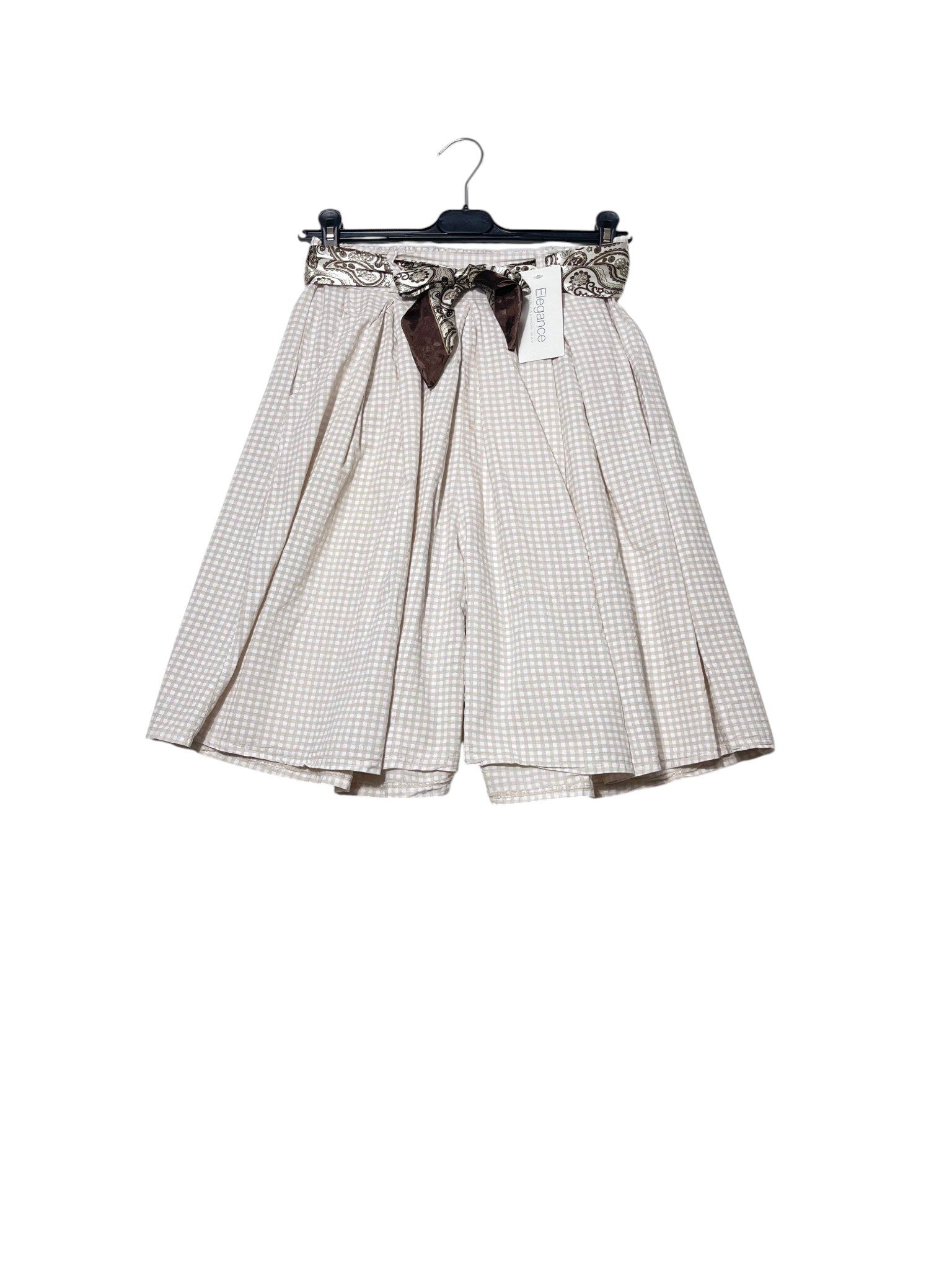Wholesaler Elegance - Checked Bermuda shorts with scarf belt