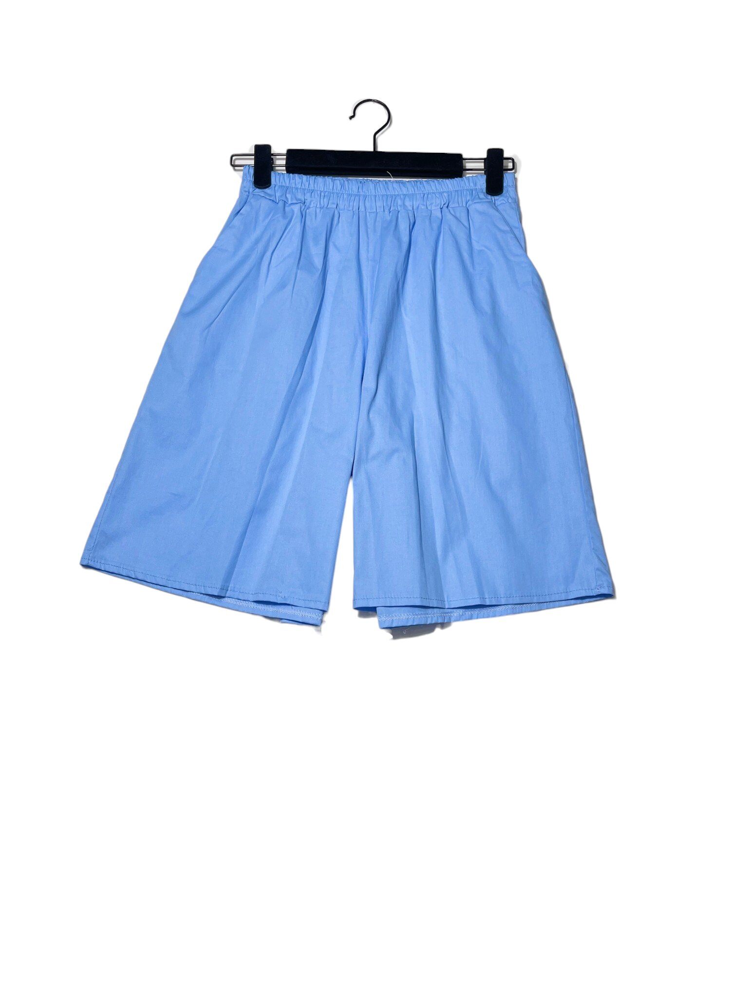 Grossista Elegance - Bermuda con elastico in vita e tasche