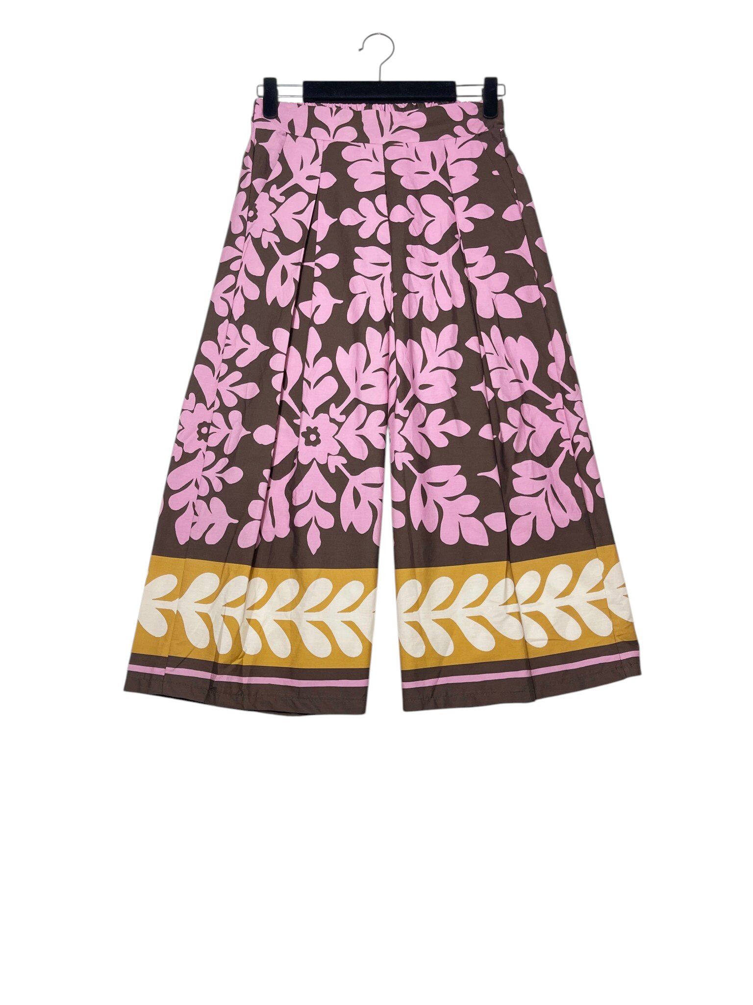 Großhändler Elegance - Leicht verkürzte Hose mit Falten, geometrischer Druck