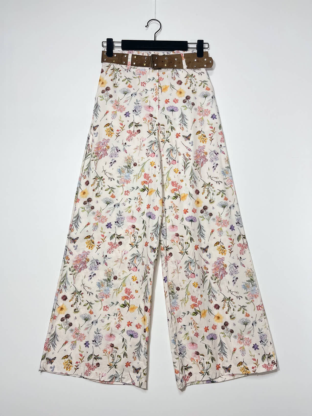 Grossista Elegance - Pantalone con Elastico sul Retro e Cintura in Camoscio