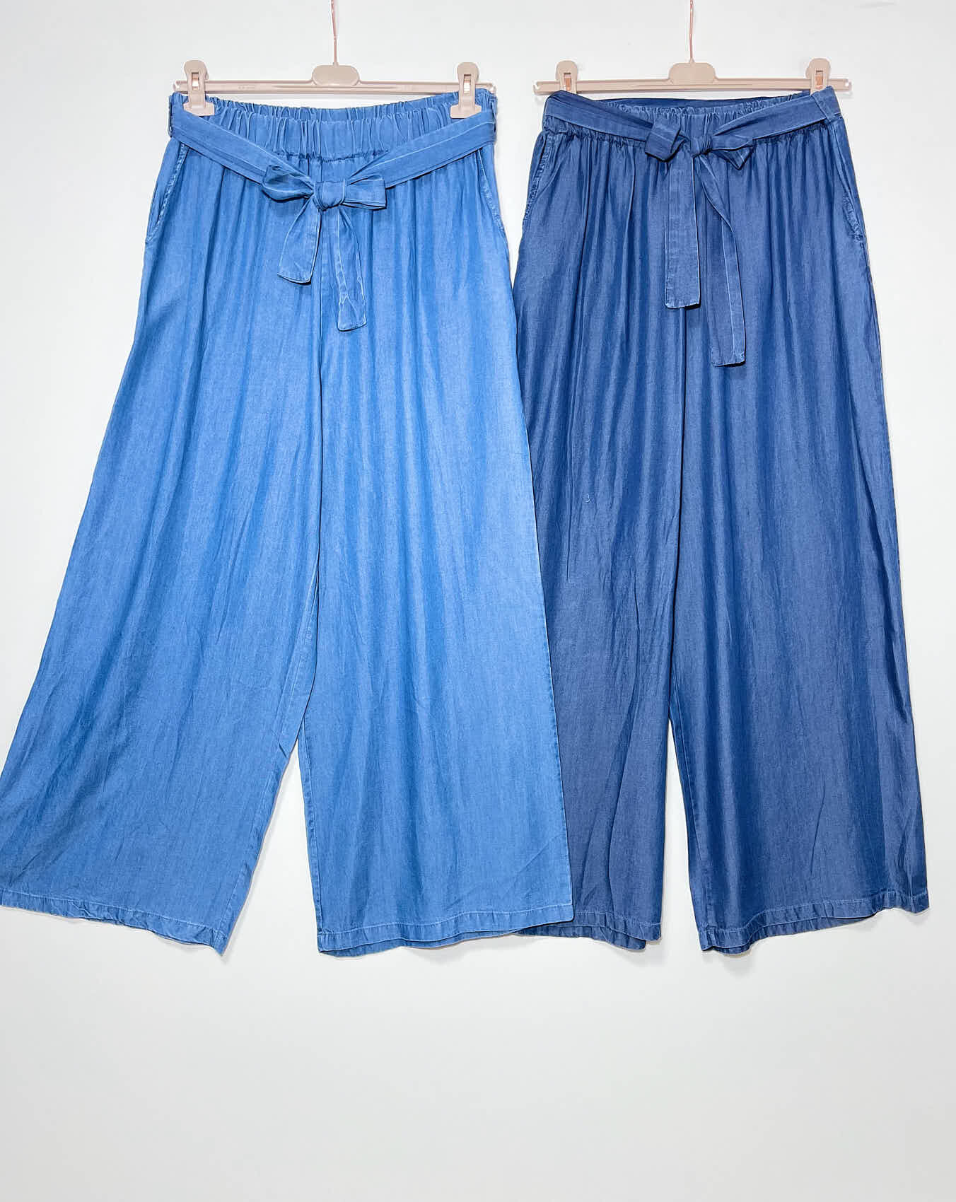 Großhändler Elegance - Große Hose in Lichtjeans