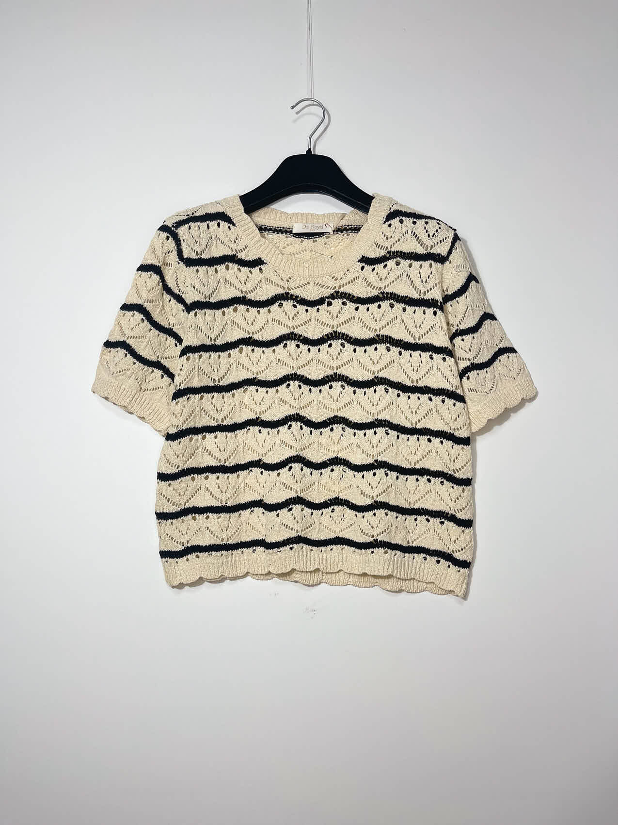 Grossista Elegance - Maglia Traforata con Motivo a Righe Ondulate