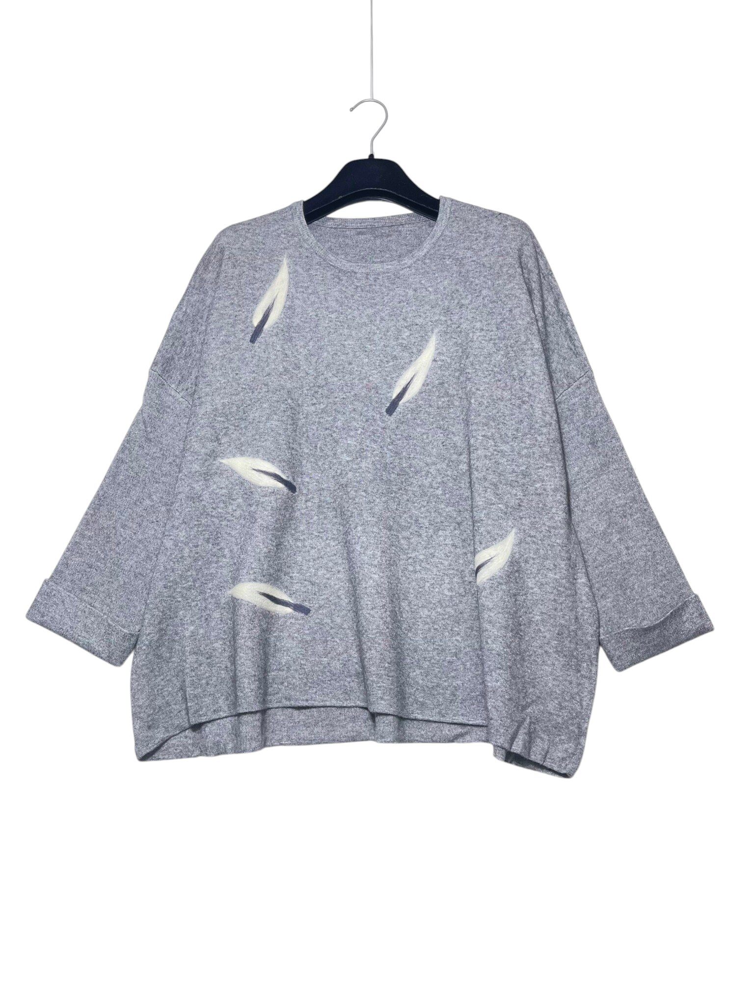 Wholesaler Elegance - Oversized wool-blend sweater with raised leaf pattern in fine wool