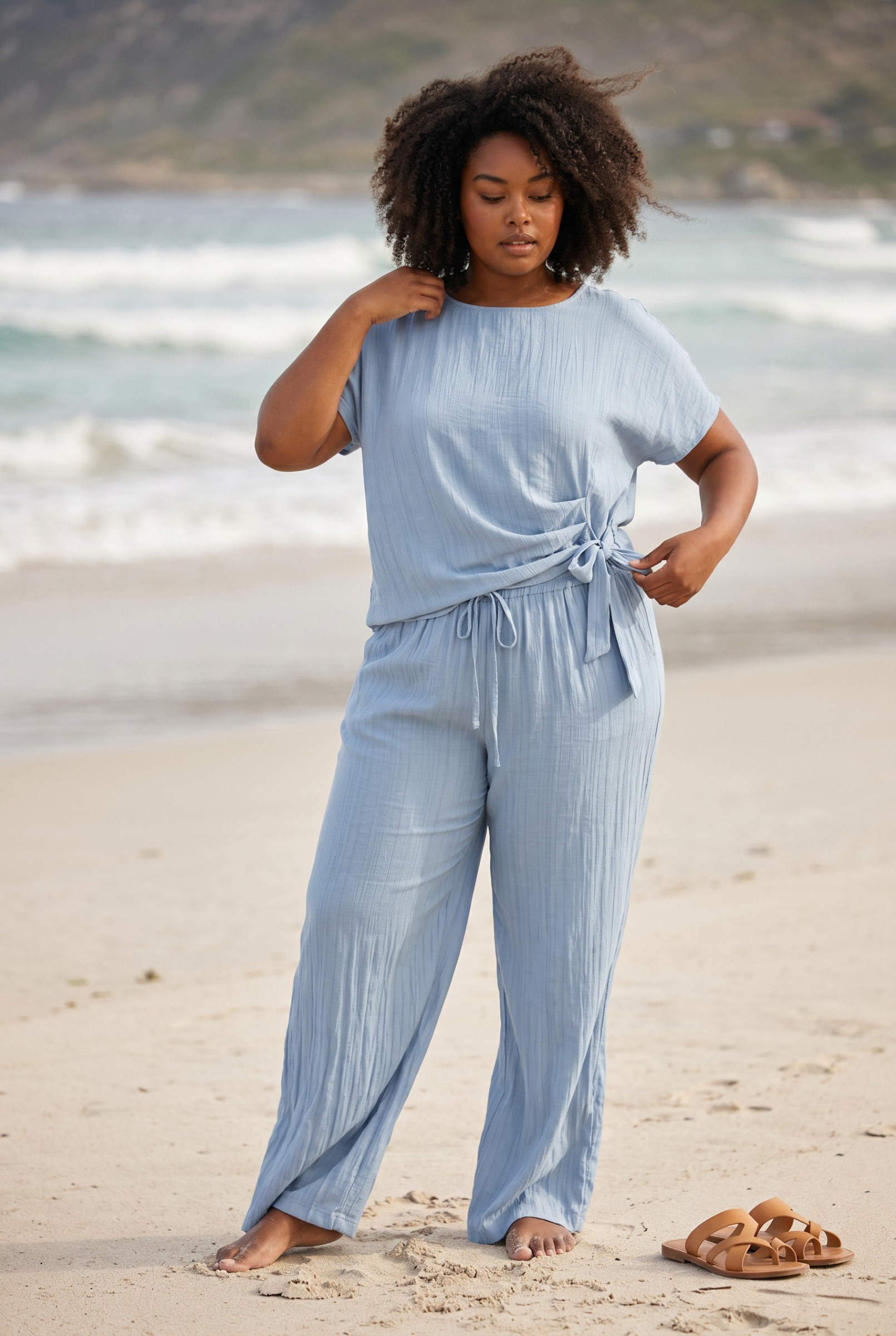 Wholesaler Elegance - Plus size short sleeve top with side knot
