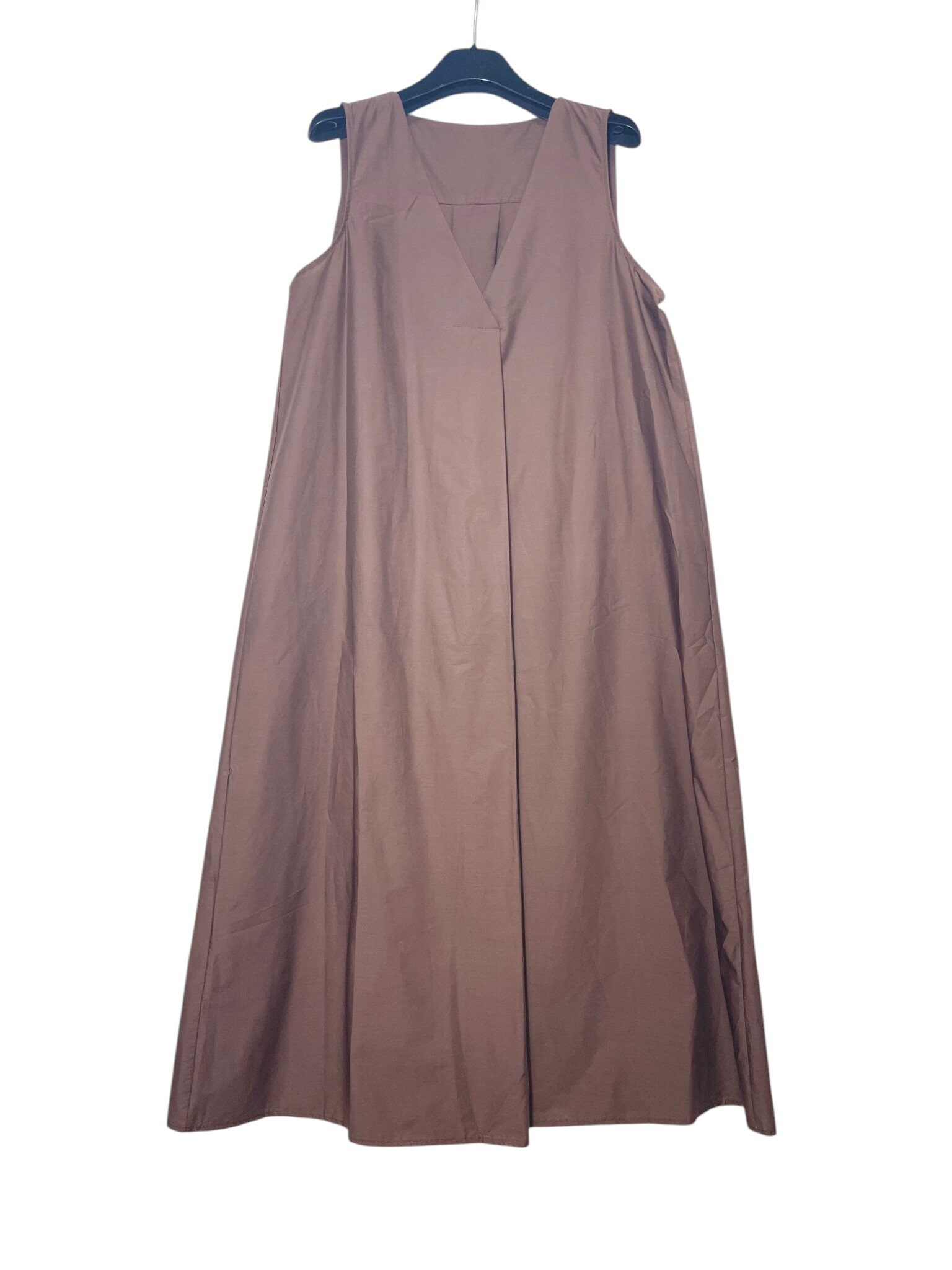 Grossiste Elegance - Robe longue ample à col en V