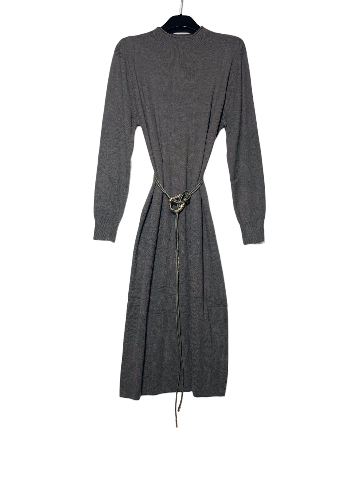Grossiste Elegance - Robe longue avec ceinture