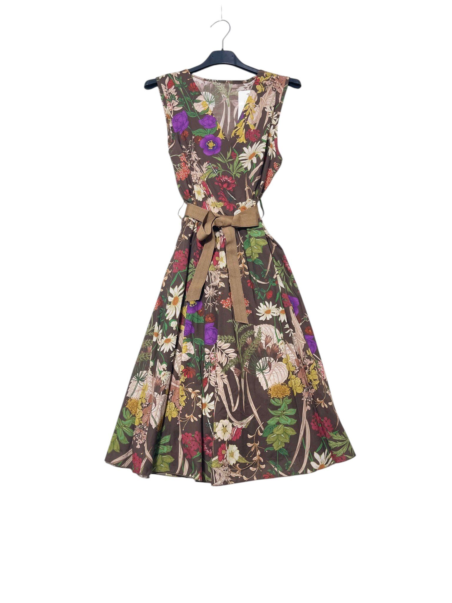 Grossiste Elegance - Robe sans manches avec ceinture