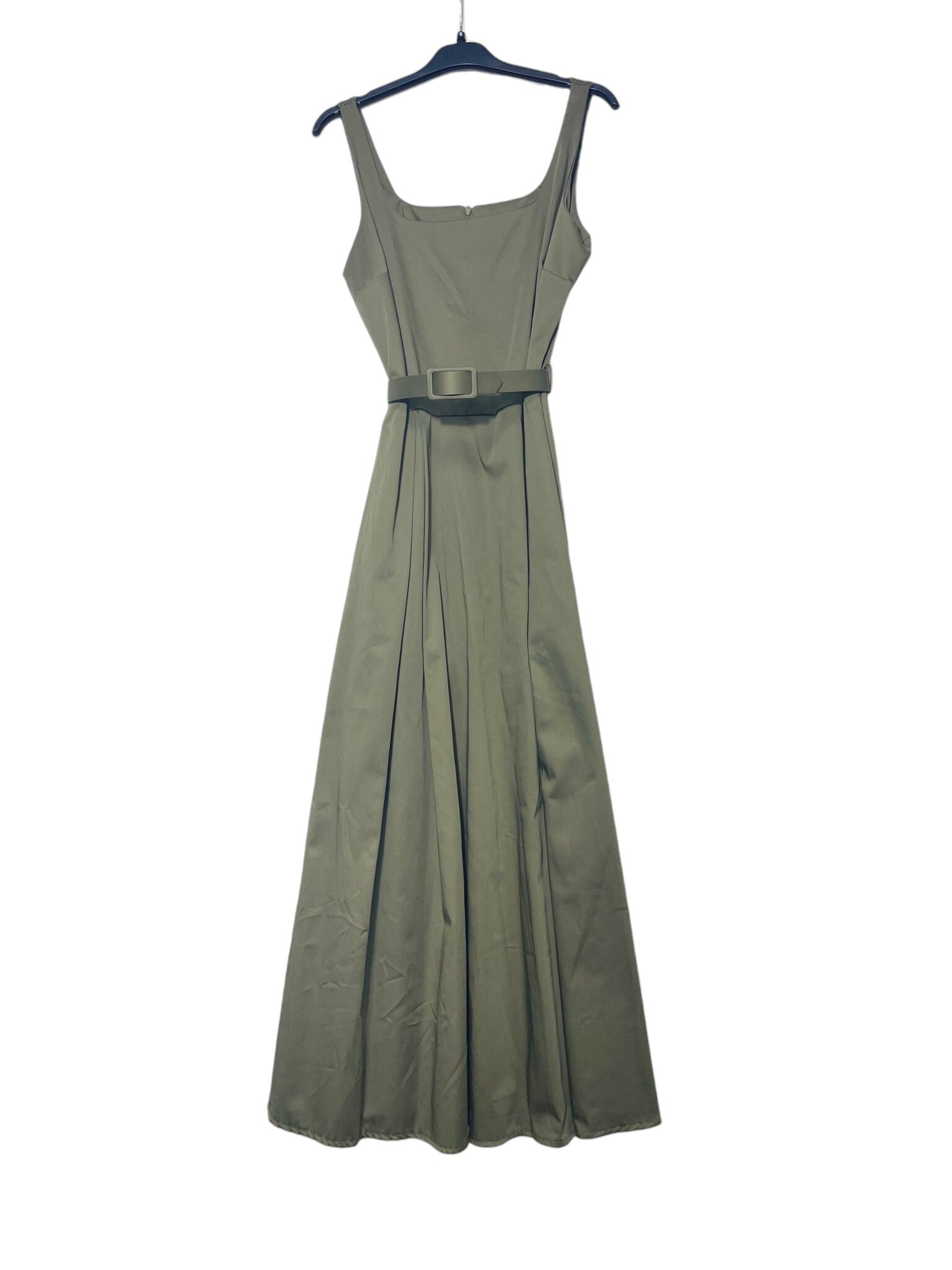 Großhändler Elegance - Tailliertes Kleid mit Trägern, Reißverschluss hinten