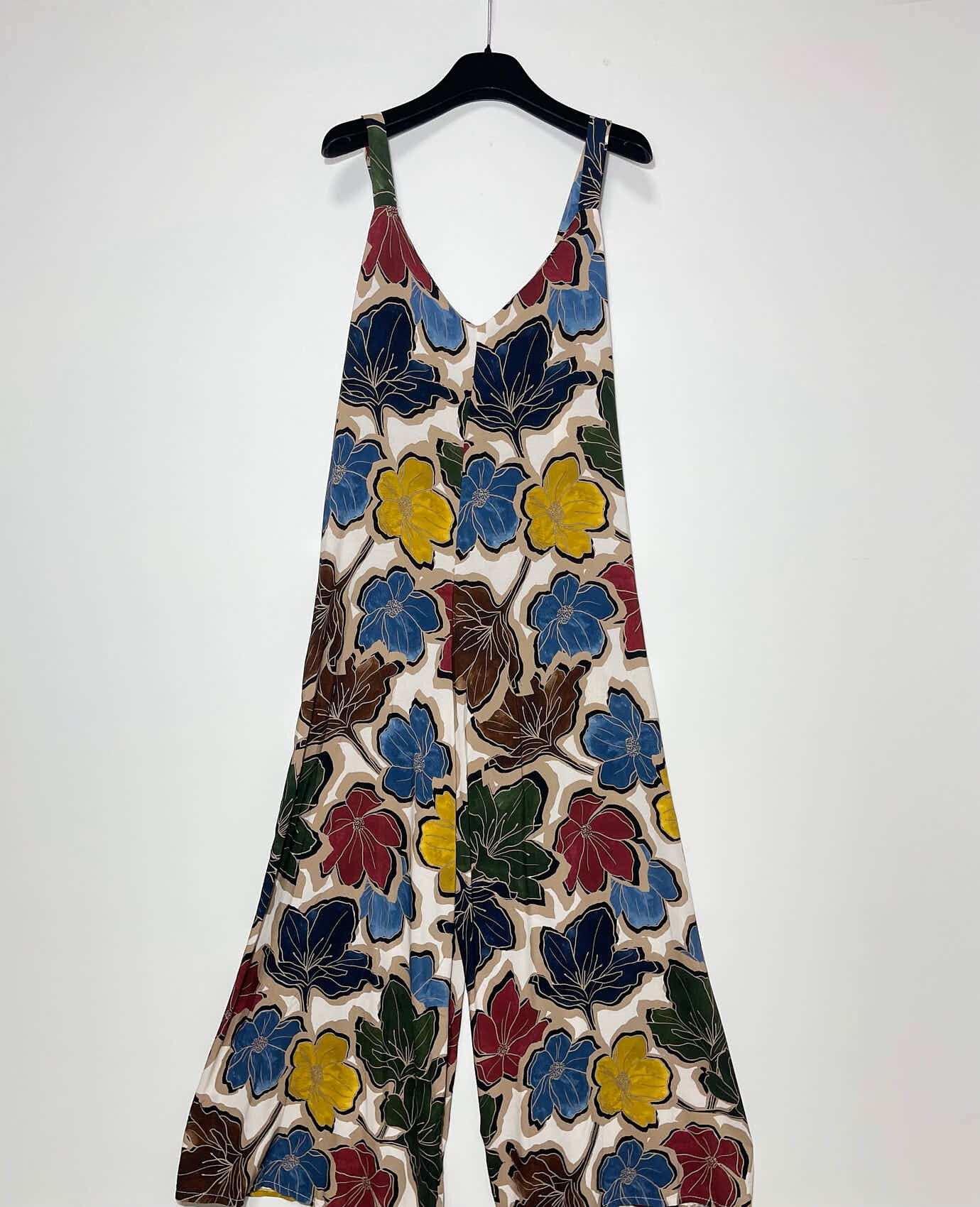 Großhändler Elegance - Overall mit Trägern und elastischem Rücken mit Blumen
