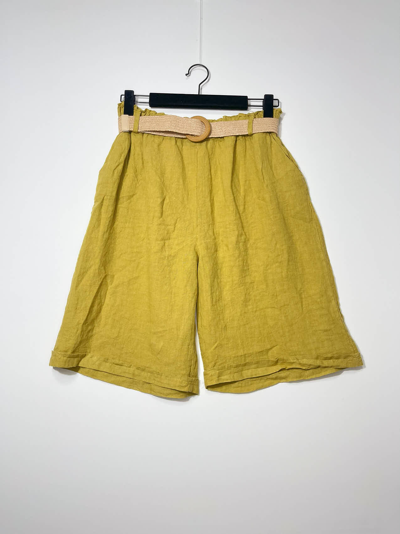 Wholesaler Elegance - Bermuda in linen with elastic waistband