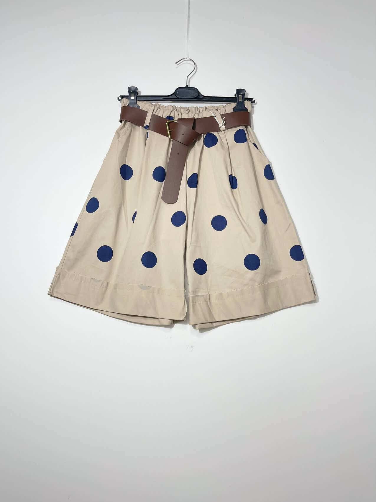 Mayorista Elegance - Bermudas con cintura elástica a lunares