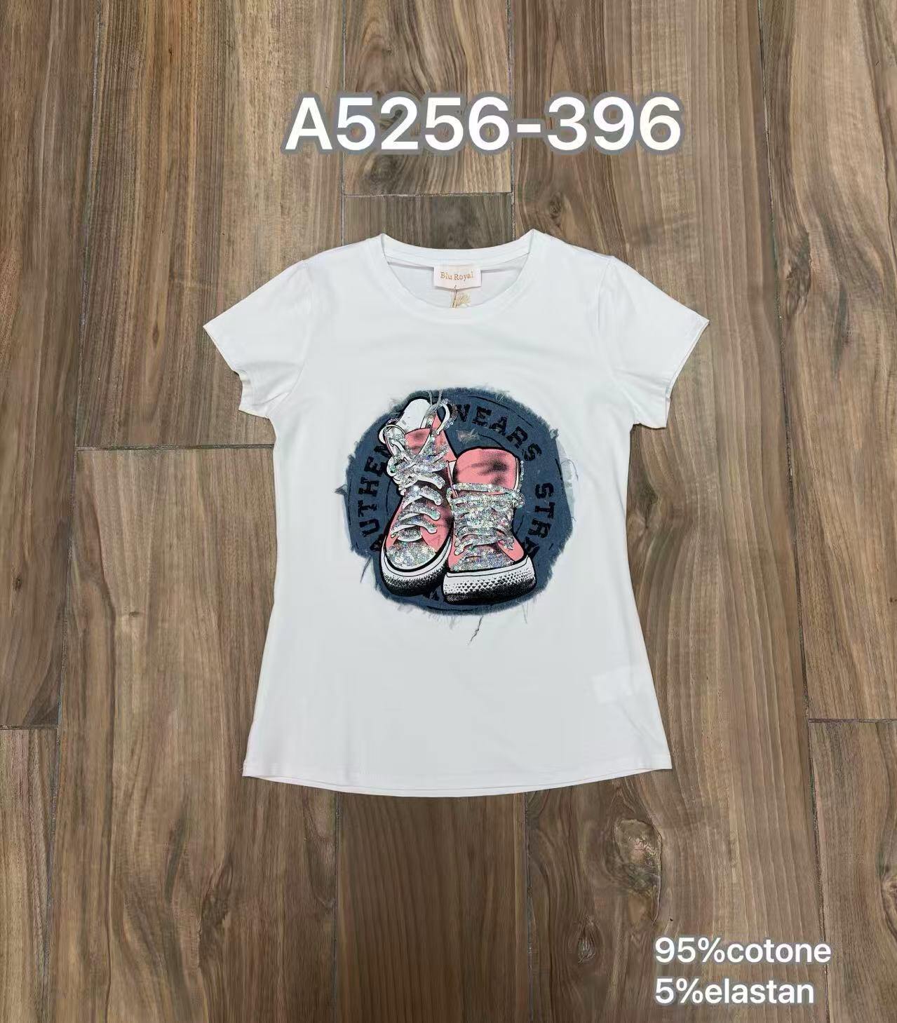 Wholesaler Elegance - Slim fit T-shirt with shoe print