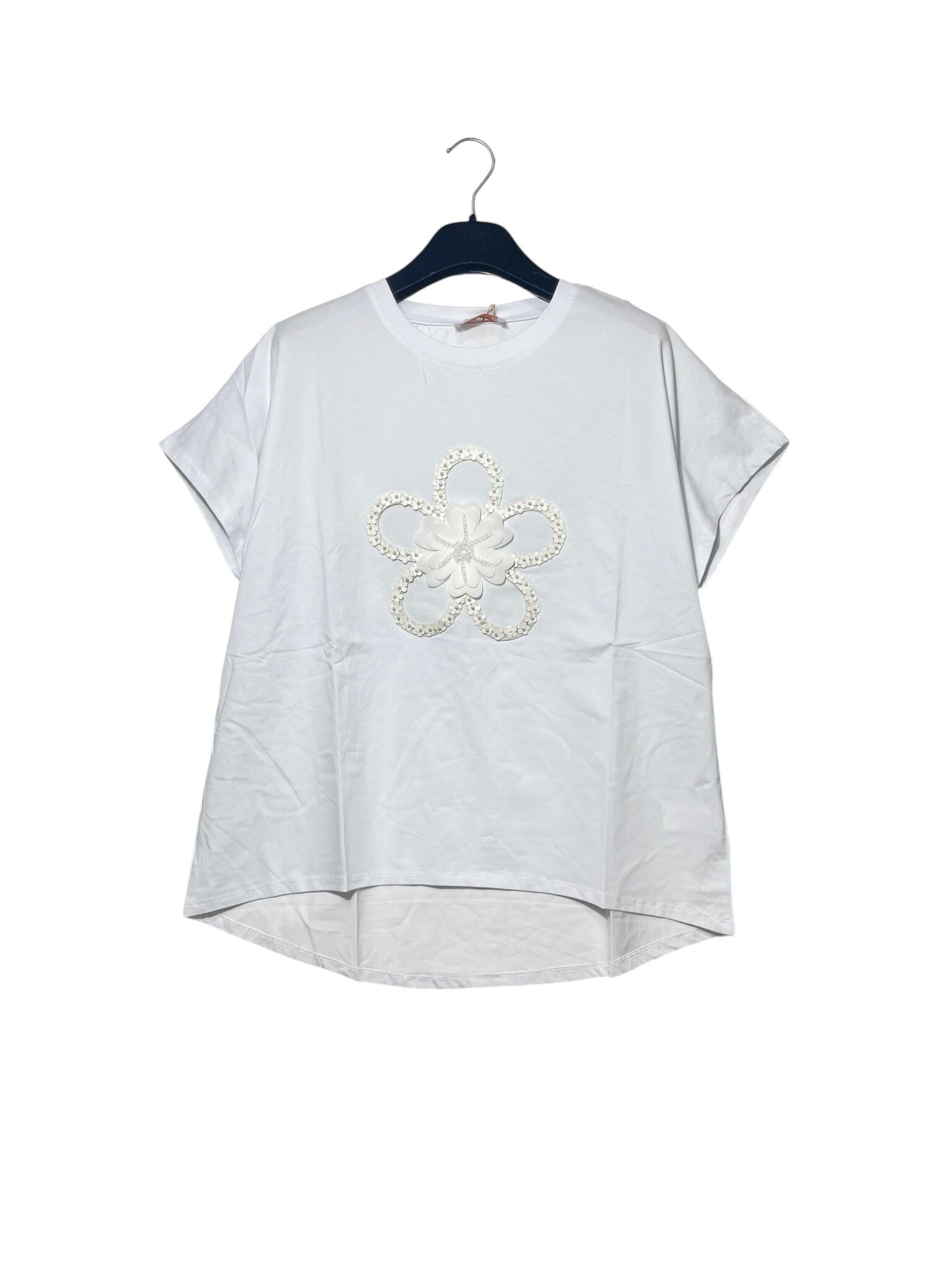 Wholesaler Elegance - Oversized T-shirt with flower-shaped applique