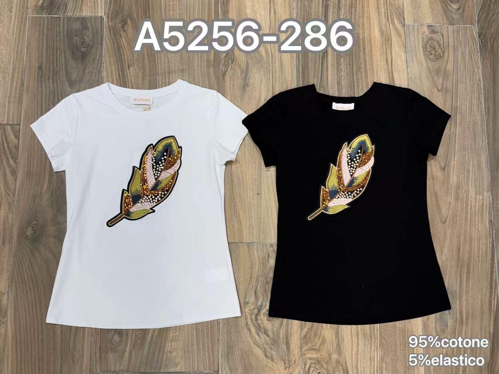 Wholesaler Elegance - Slim-fit T-shirt with embroidery