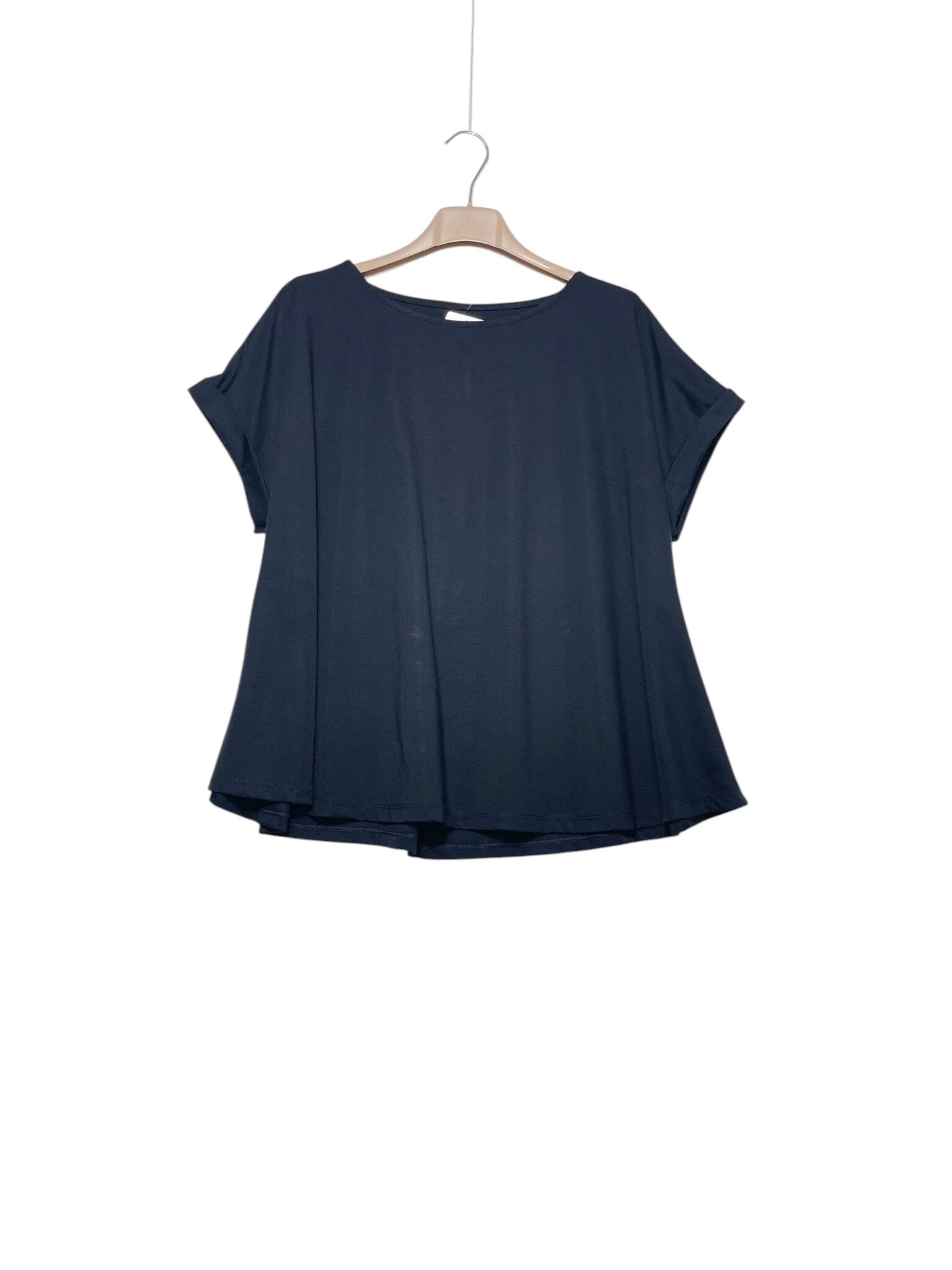 Wholesaler Elegance - Slightly flared oversized T-shirt, made of tencel with short sleeves