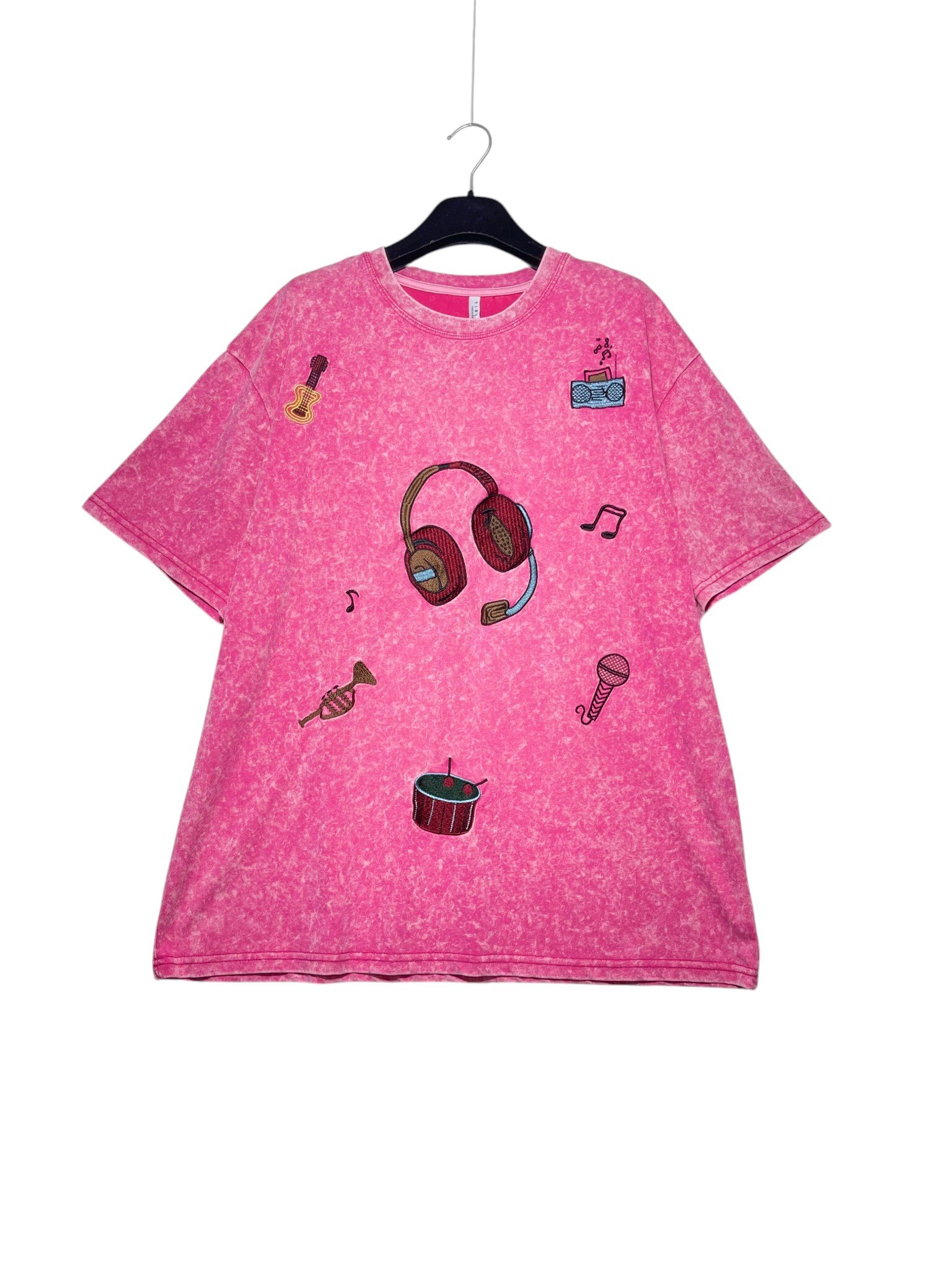 Wholesaler Elegance - Oversized stone wash T-shirt with earphone and radio embroidery