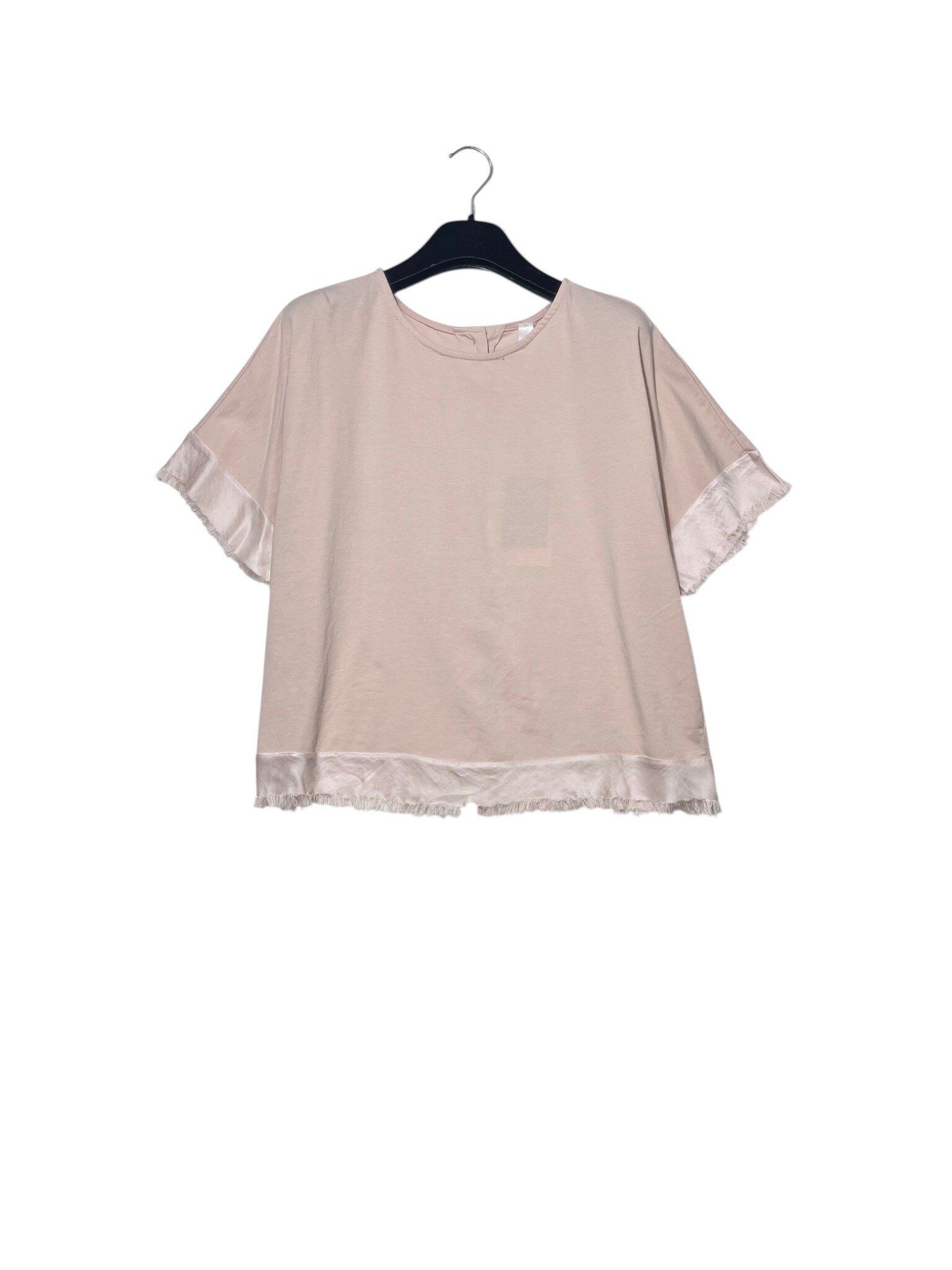 Wholesaler Elegance - Short-sleeve t-shirt with frayed satin inserts on the sleeves and hem, buttoned opening at the back