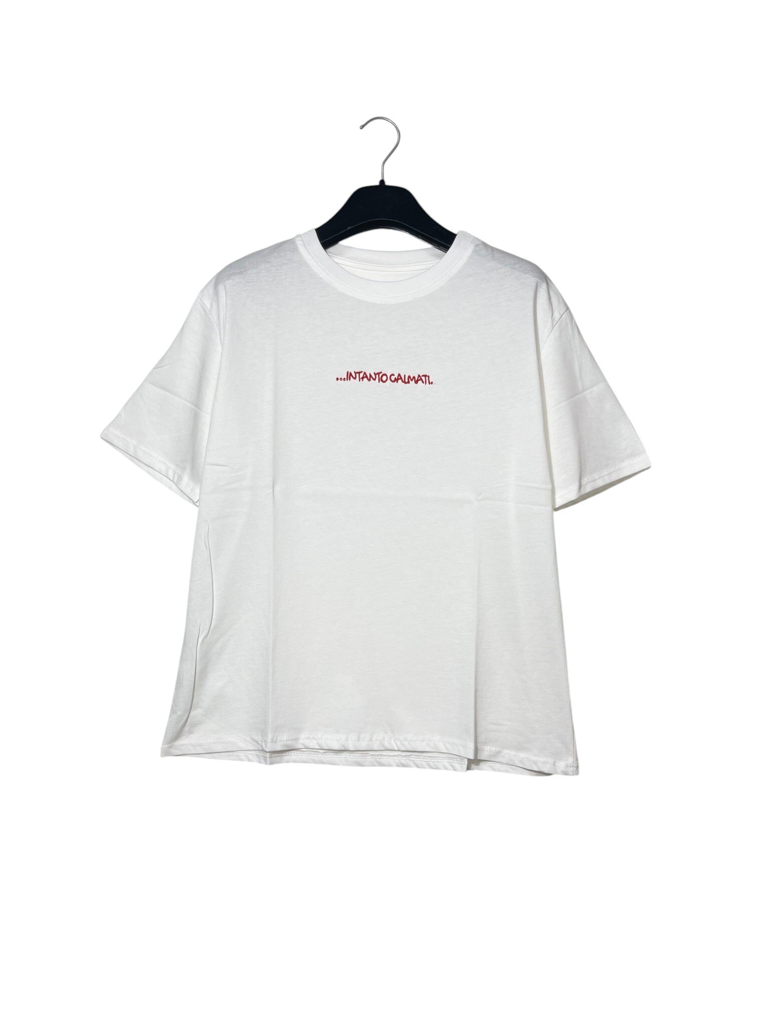 Mayorista Elegance - Camiseta de puro algodón con letras bordadas ...MIENTRAS TANTO CÁLMATE.