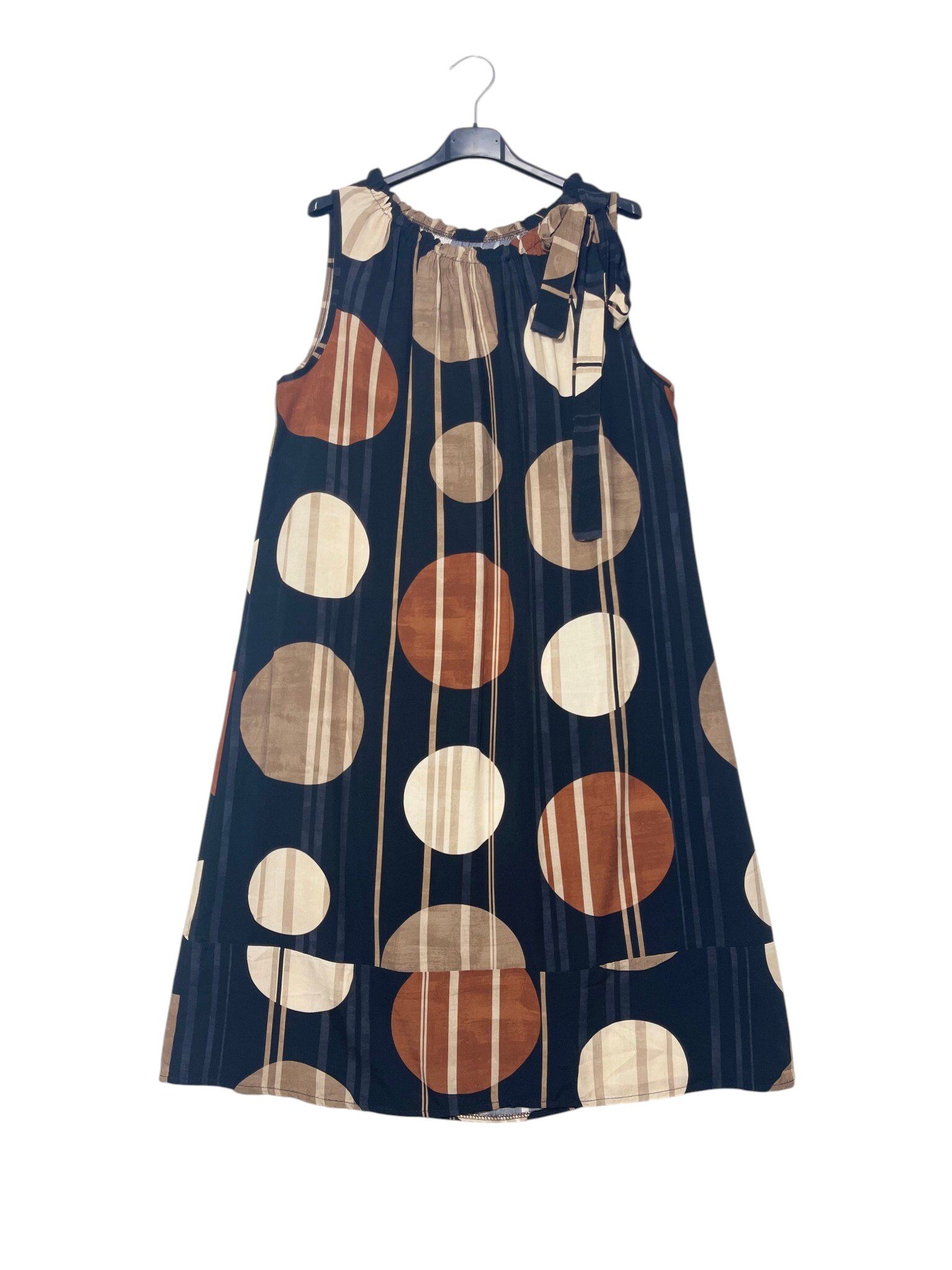 Grossiste Elegance - Robe sans manches avec encolure élastiquée et nœud, imprimé à pois