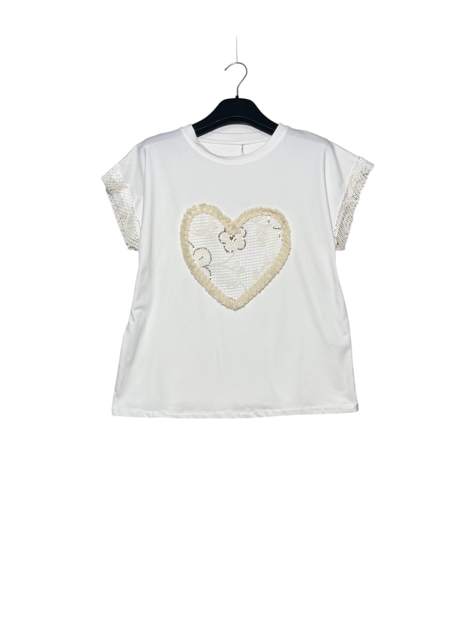 Wholesaler Elegance - T-shirt with heart-shaped embroidery and sequins