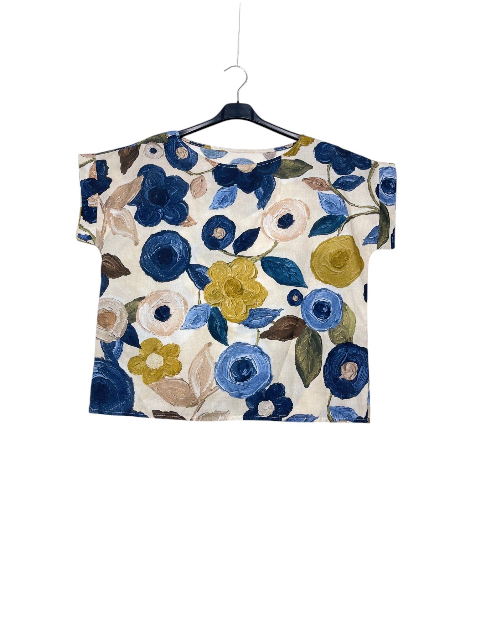 Großhändler Elegance - Bootsausschnitt-T-Shirt mit Blumenmuster