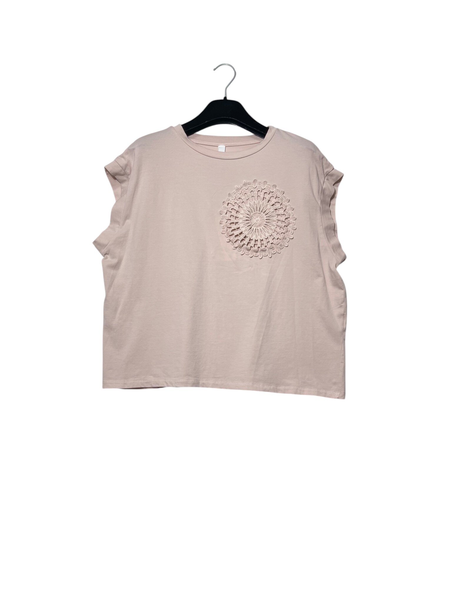 Mayorista Elegance - Camiseta con bordado de crochet