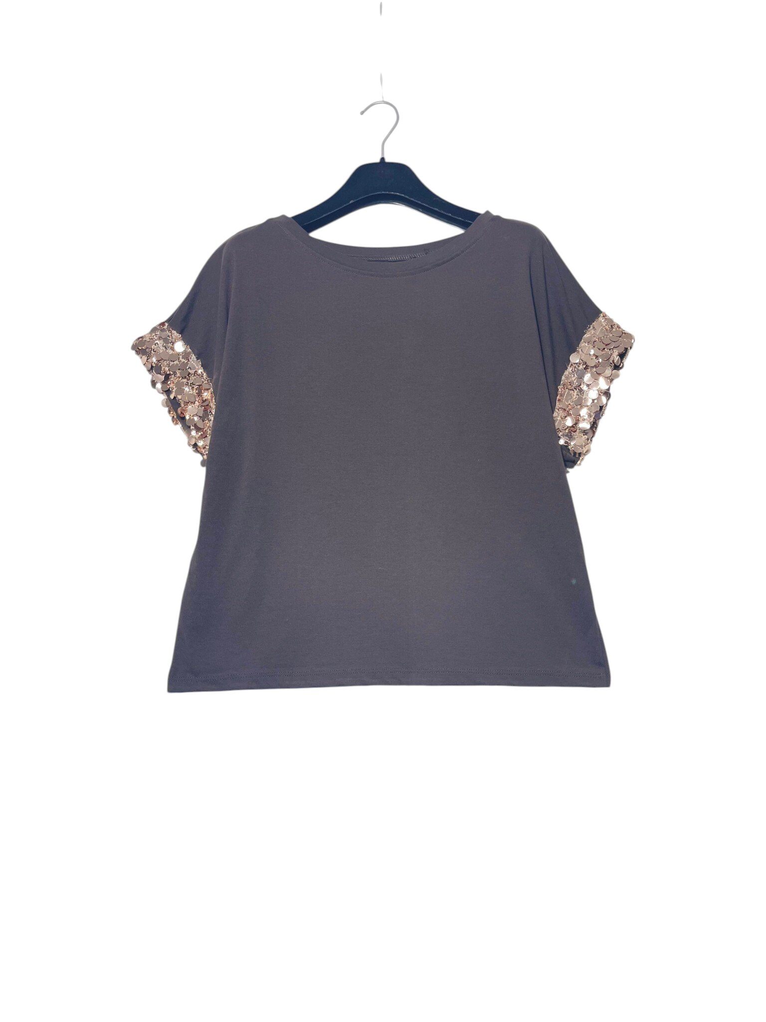 Wholesaler Elegance - Oversized T-shirt with sequins on the sleeves