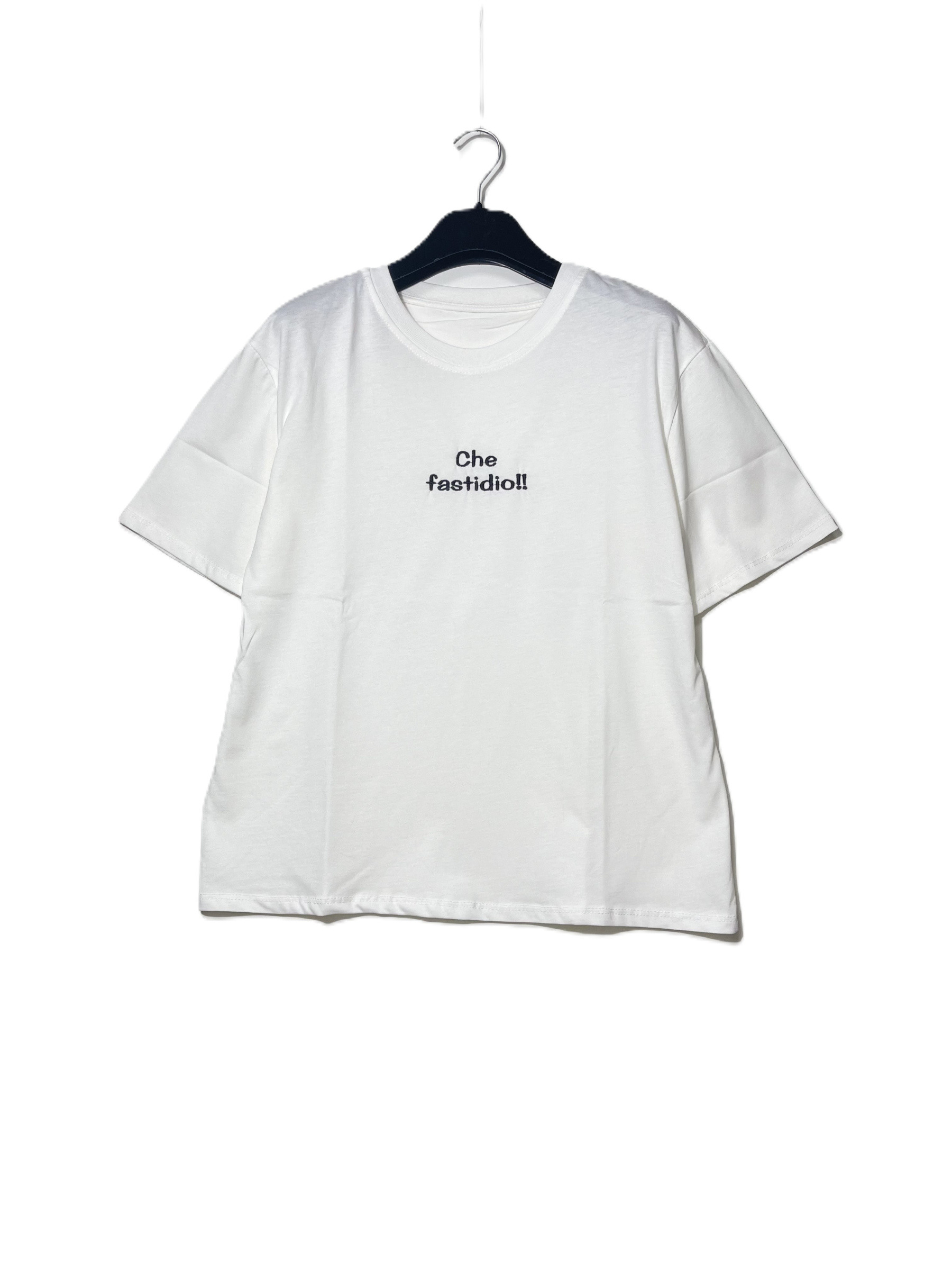 Wholesaler Elegance - Medium pure cotton T-shirt with embroidered text "How annoying!!"