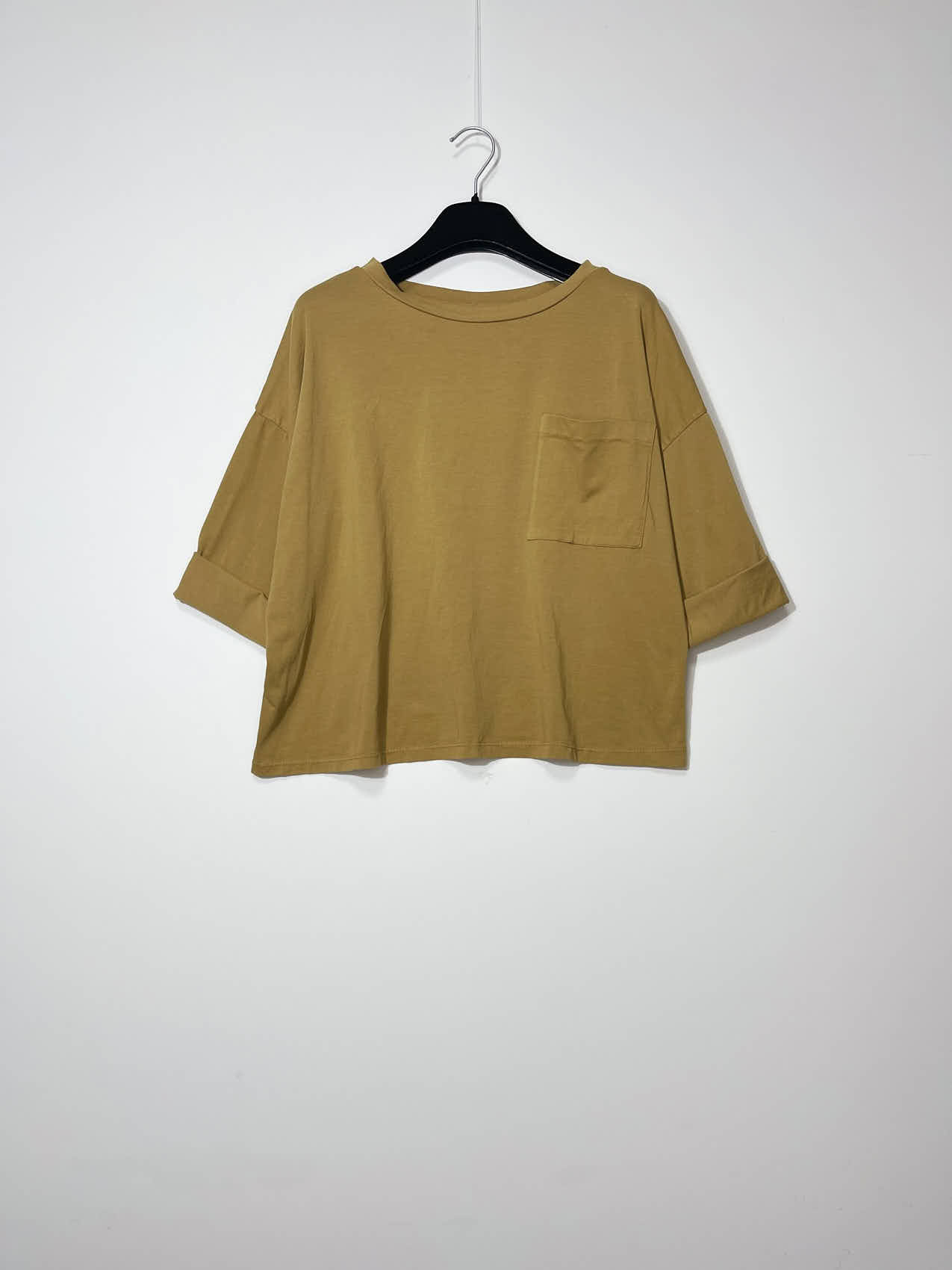 Mayorista Elegance - Camiseta cuello barco con bolsillo