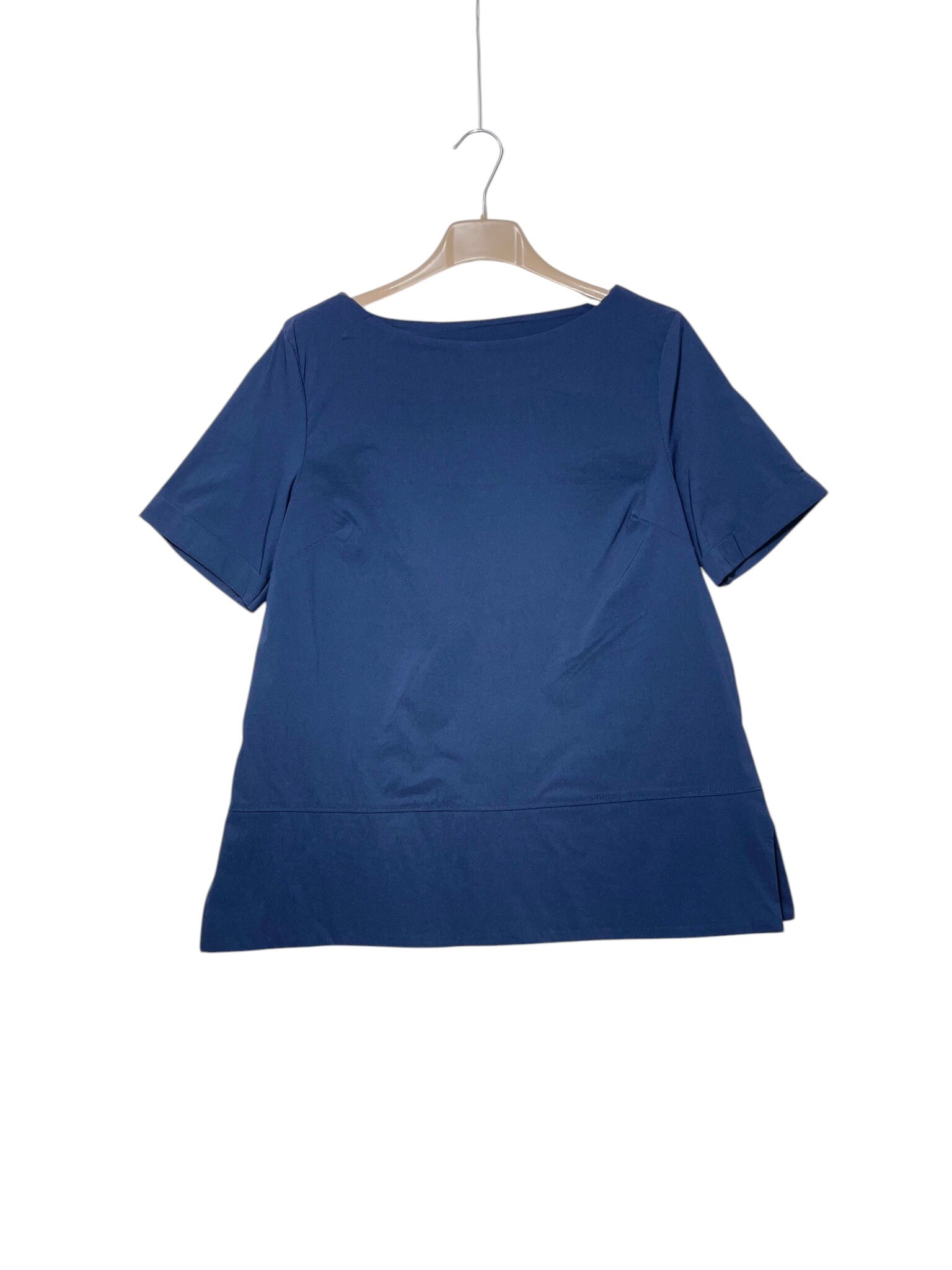 Grossiste Elegance - T-shirt en bengaline fine à manches courtes et fentes latérales