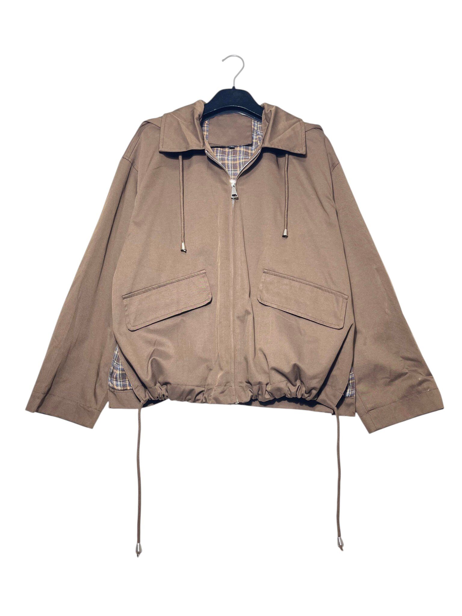 Grossiste Elegance - Veste avec fermeture éclair et inserts tartan, taille ajustable avec fentes, avec capuche