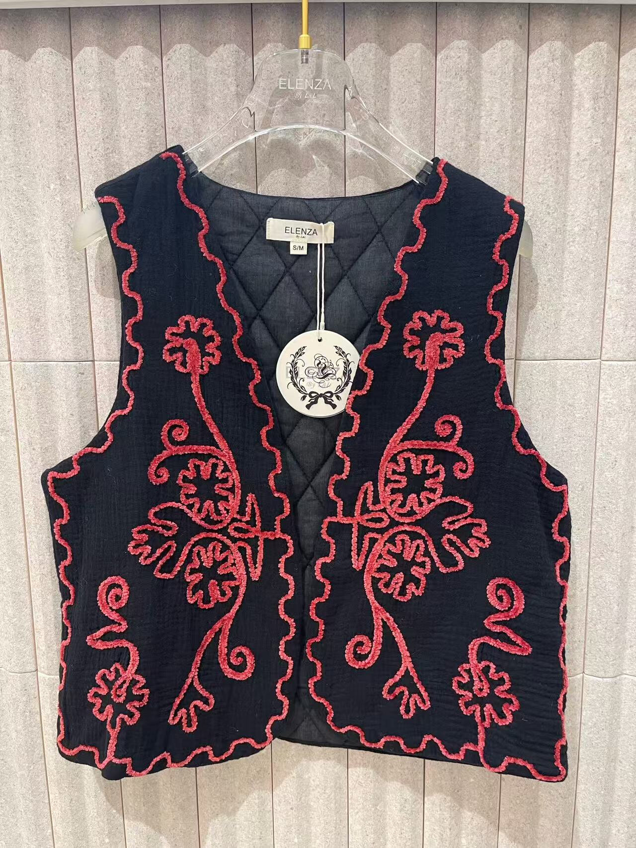 Wholesaler Elenza - Embroidery vest