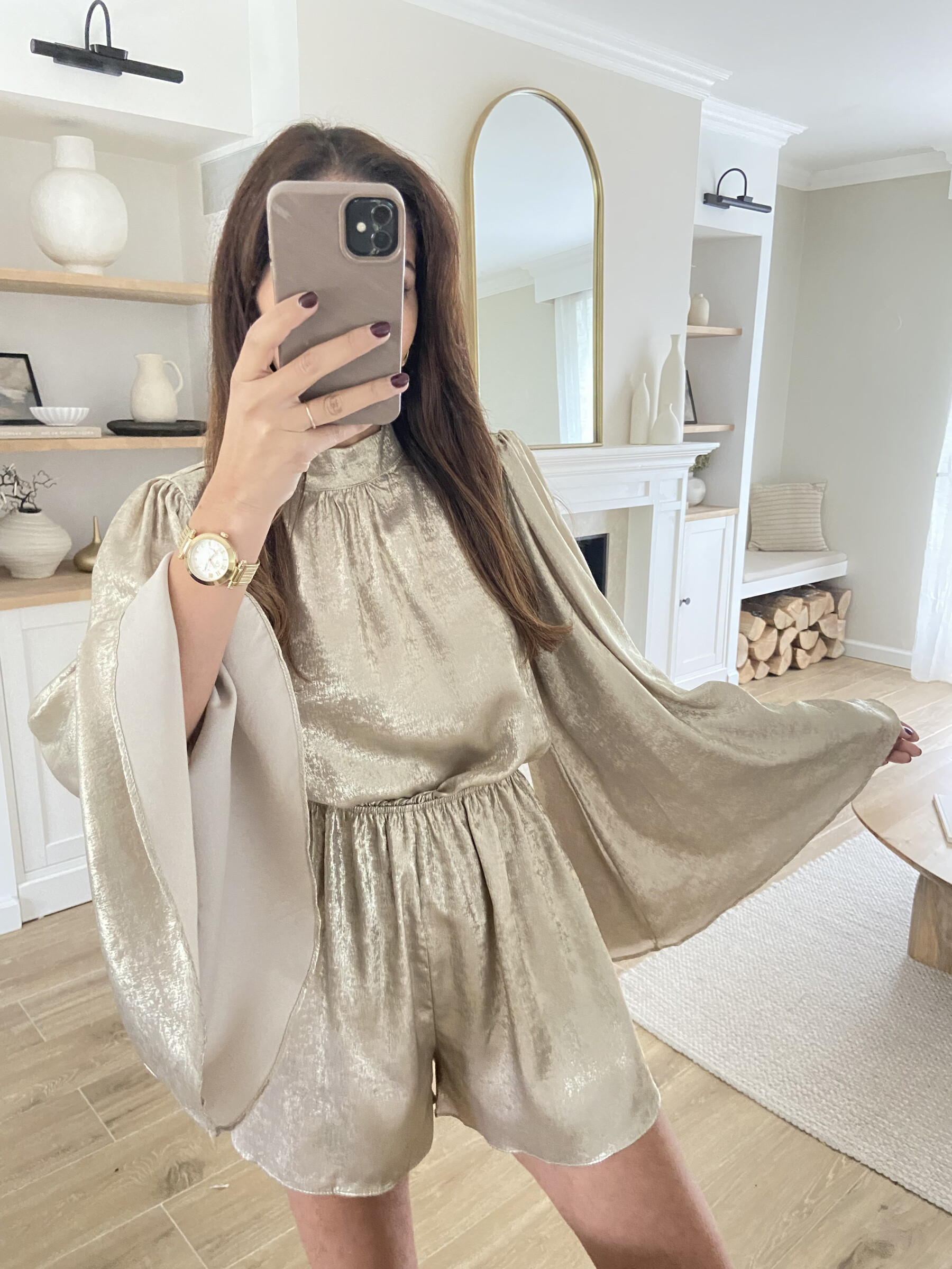 Wholesaler Elina Studio - Gold backless playsuit