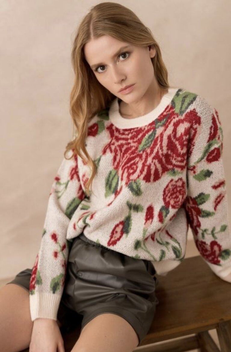 Grossista Elina Studio - Maglione in maglia con motivo