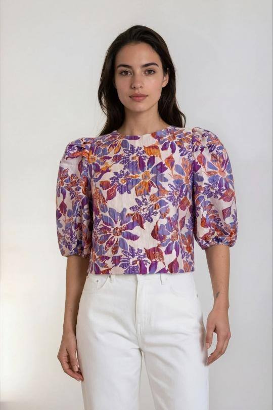 Großhändler Elina Studio - Blumiges Oberteil mit Puffärmeln