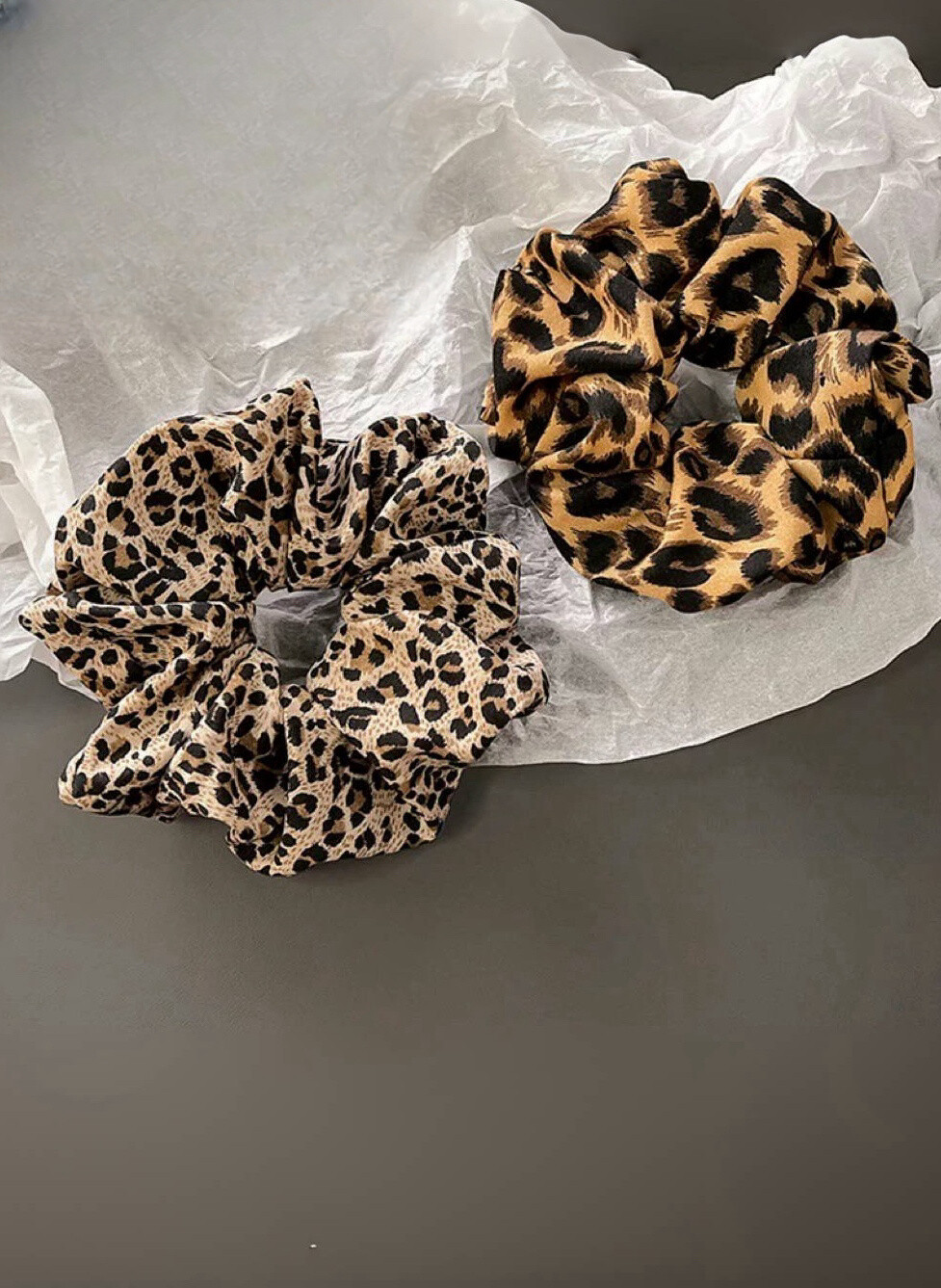 Wholesaler ÉLINE L'ATELIER - Leopard scrunchie