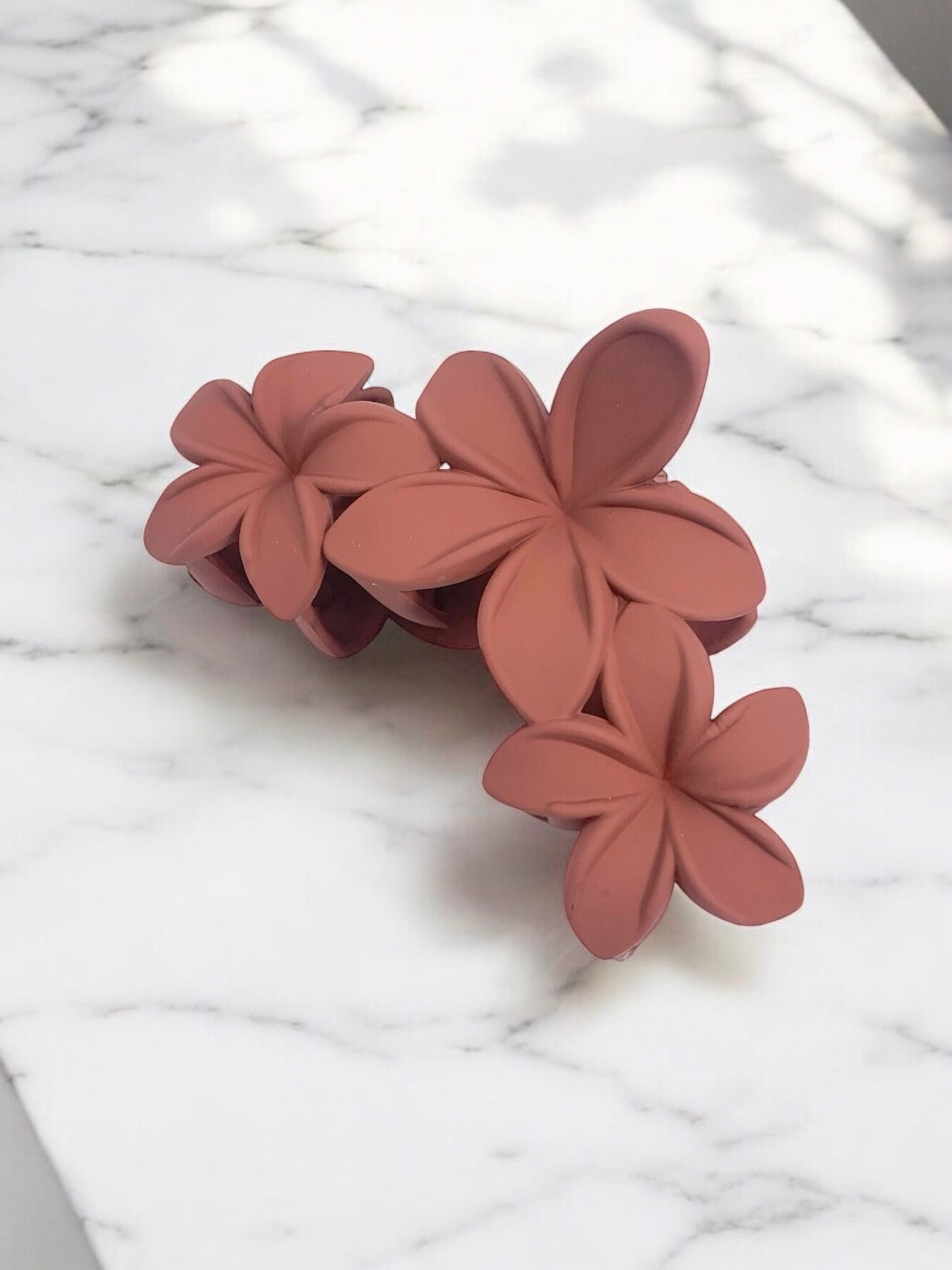 Grossista ÉLINE L'ATELIER - Clip per capelli a forma di fiori