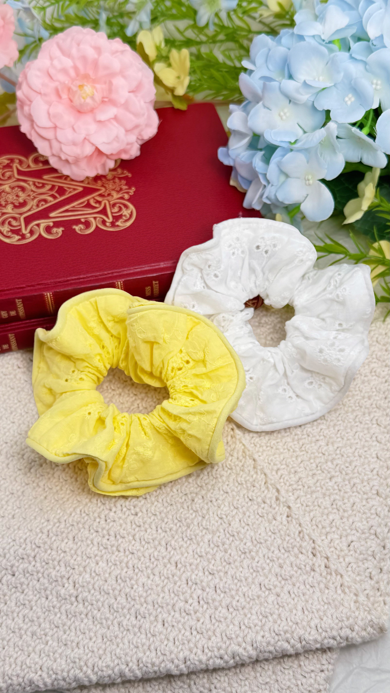Großhändler ÉLINE L'ATELIER - Besticktes elastisches Haargummi 12cm