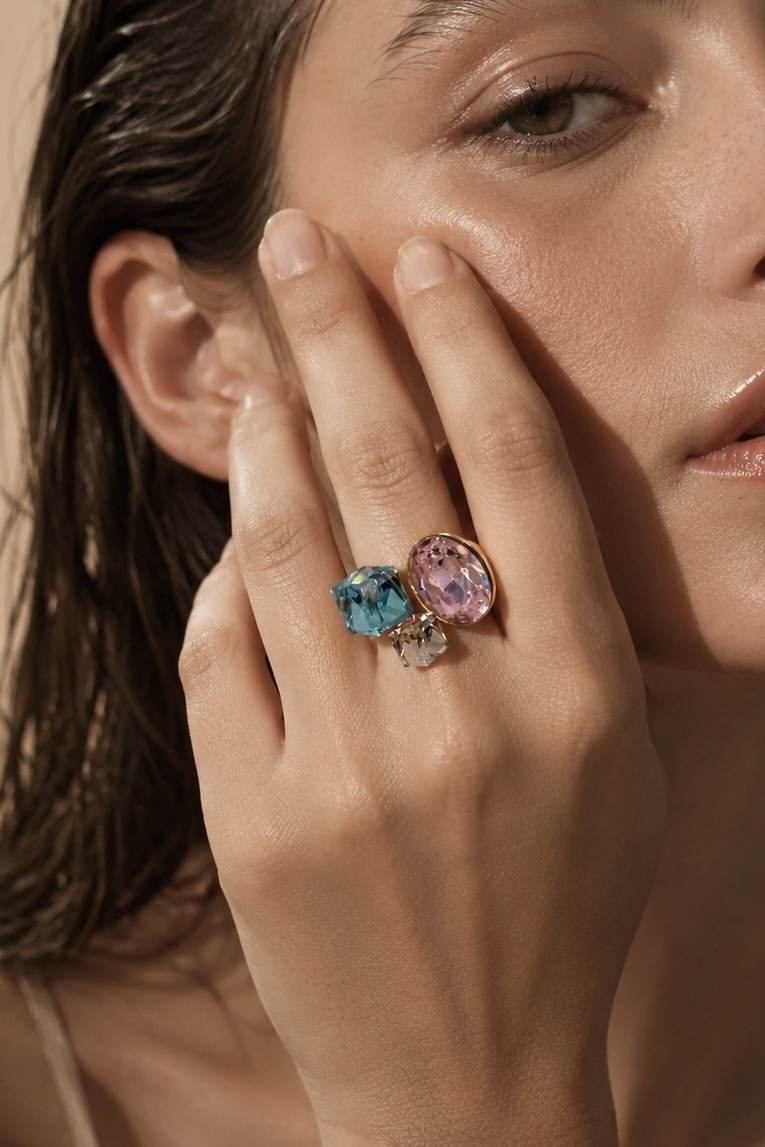 Grossiste ÉLINE L'ATELIER - Bague trio de cristaux colorés en acier inoxydable
