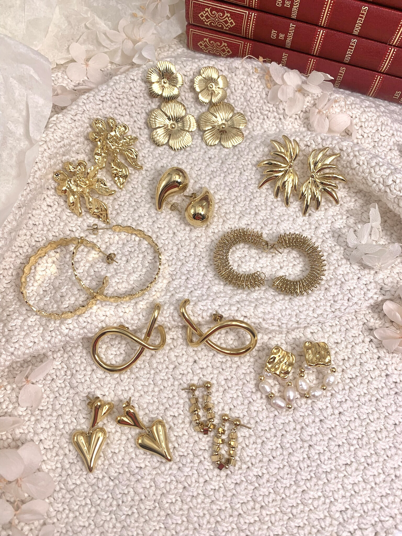 Wholesaler ÉLINE L'ATELIER - Set of 10 earrings in stainless steel without display